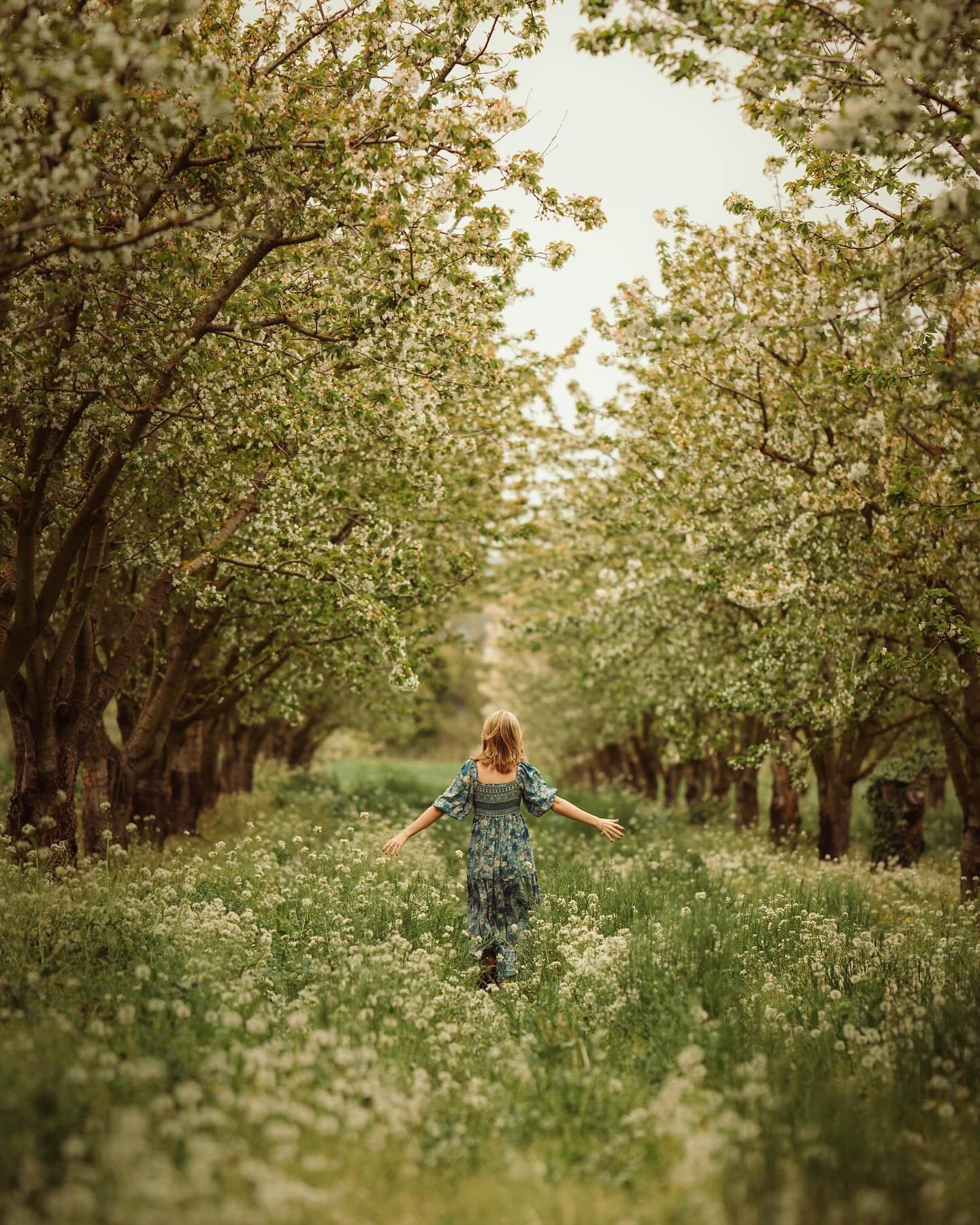 @maddierahter and I have been quite busy frolicking into spring in the south of France! ✨💐🤩