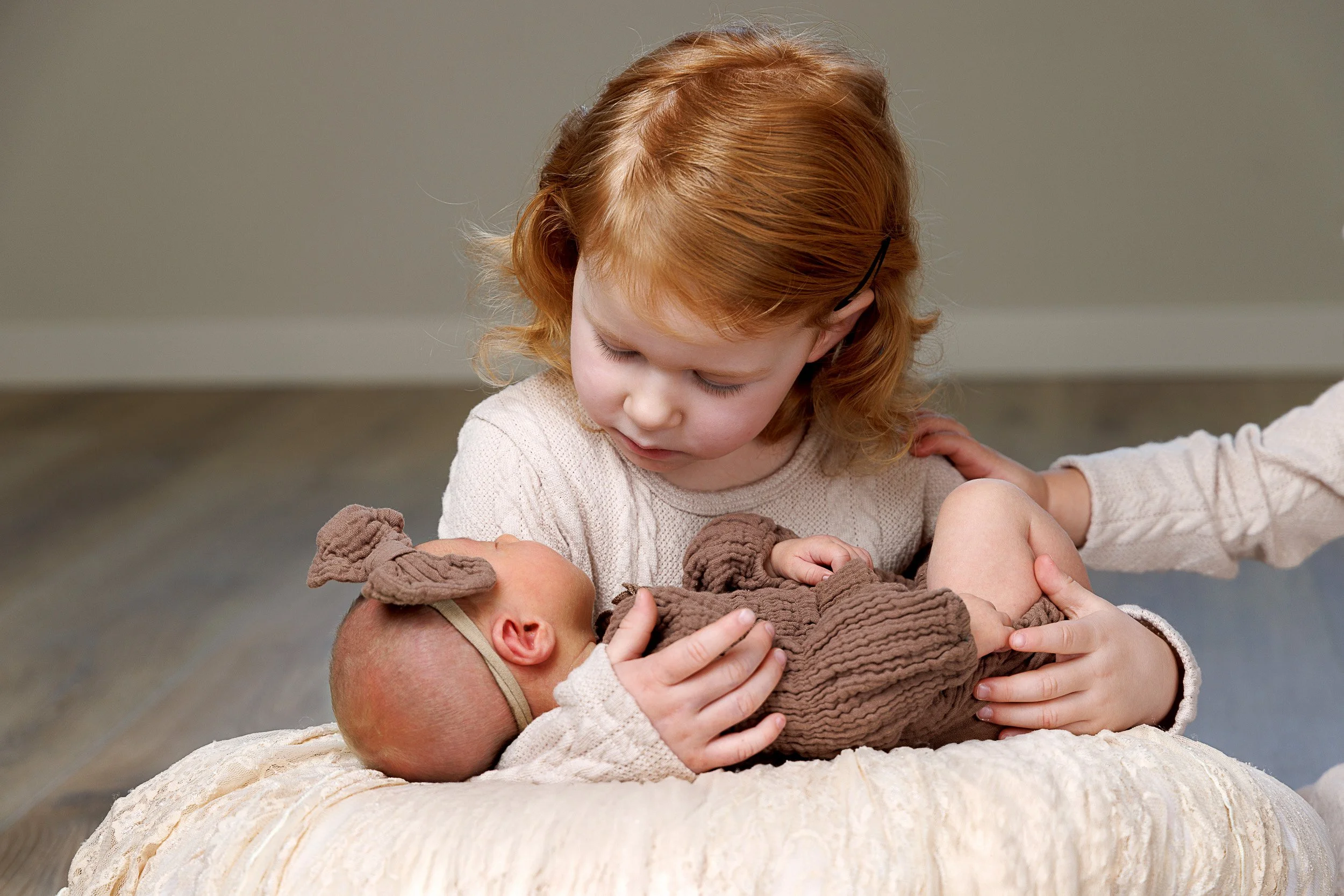newborn-and-sibling-photography-rice-lake-seasons-photography.jpg