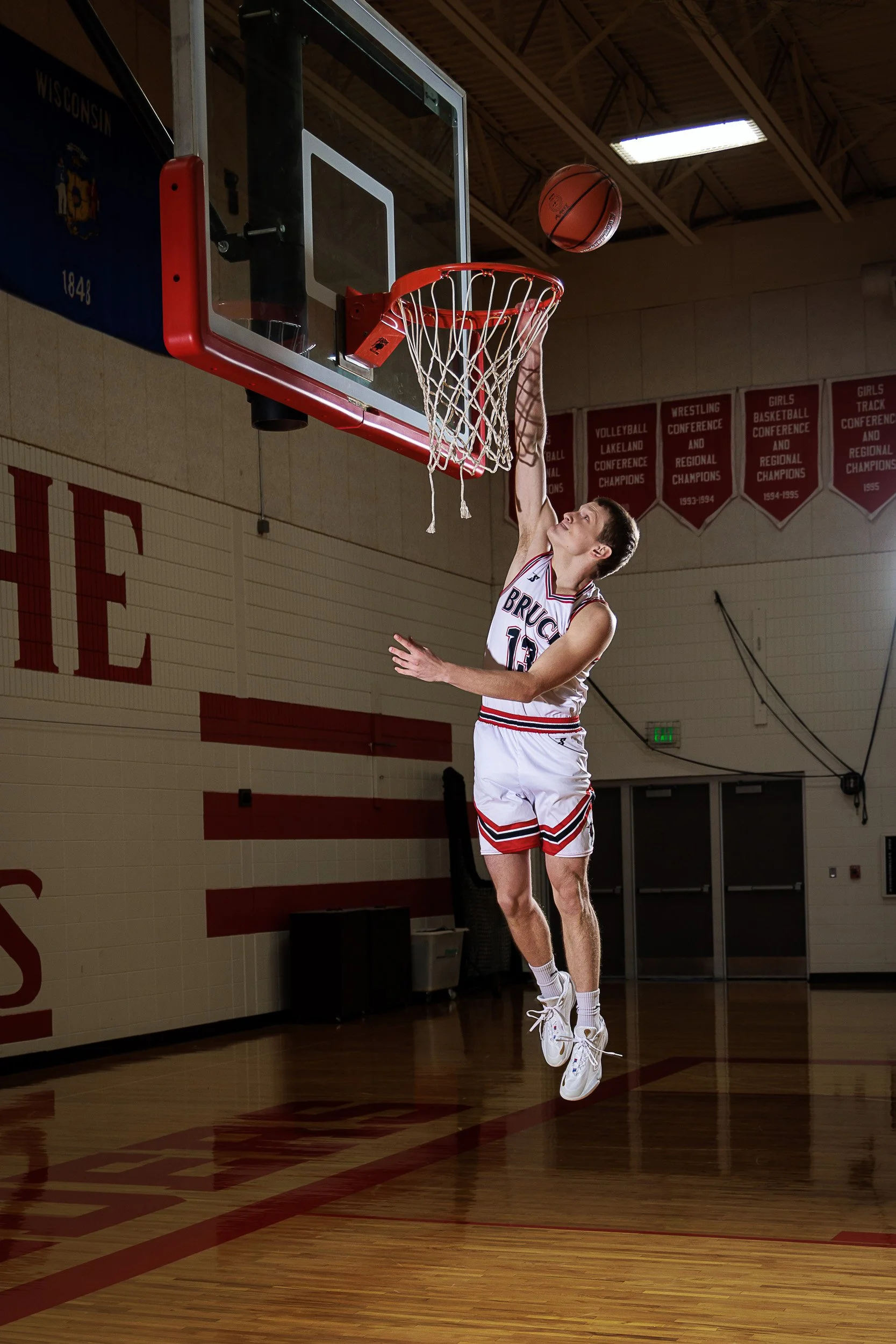 rice-lake-senior-photos-basketball-athlete-seasons-photography.jpg