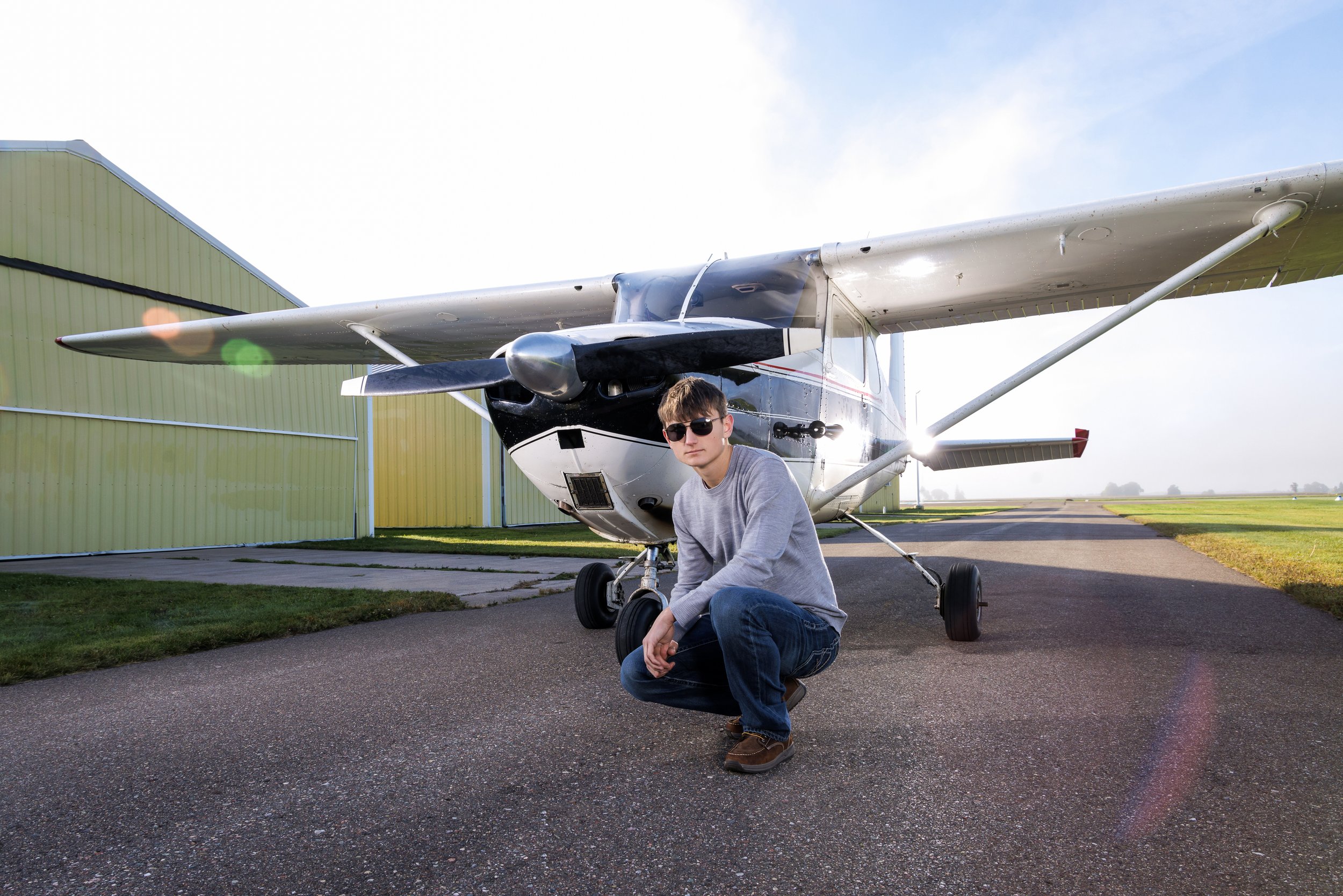 aviation-ladysmith-senior-photos-airplane-runway-hangar-pilot-seasons-photography.jpg