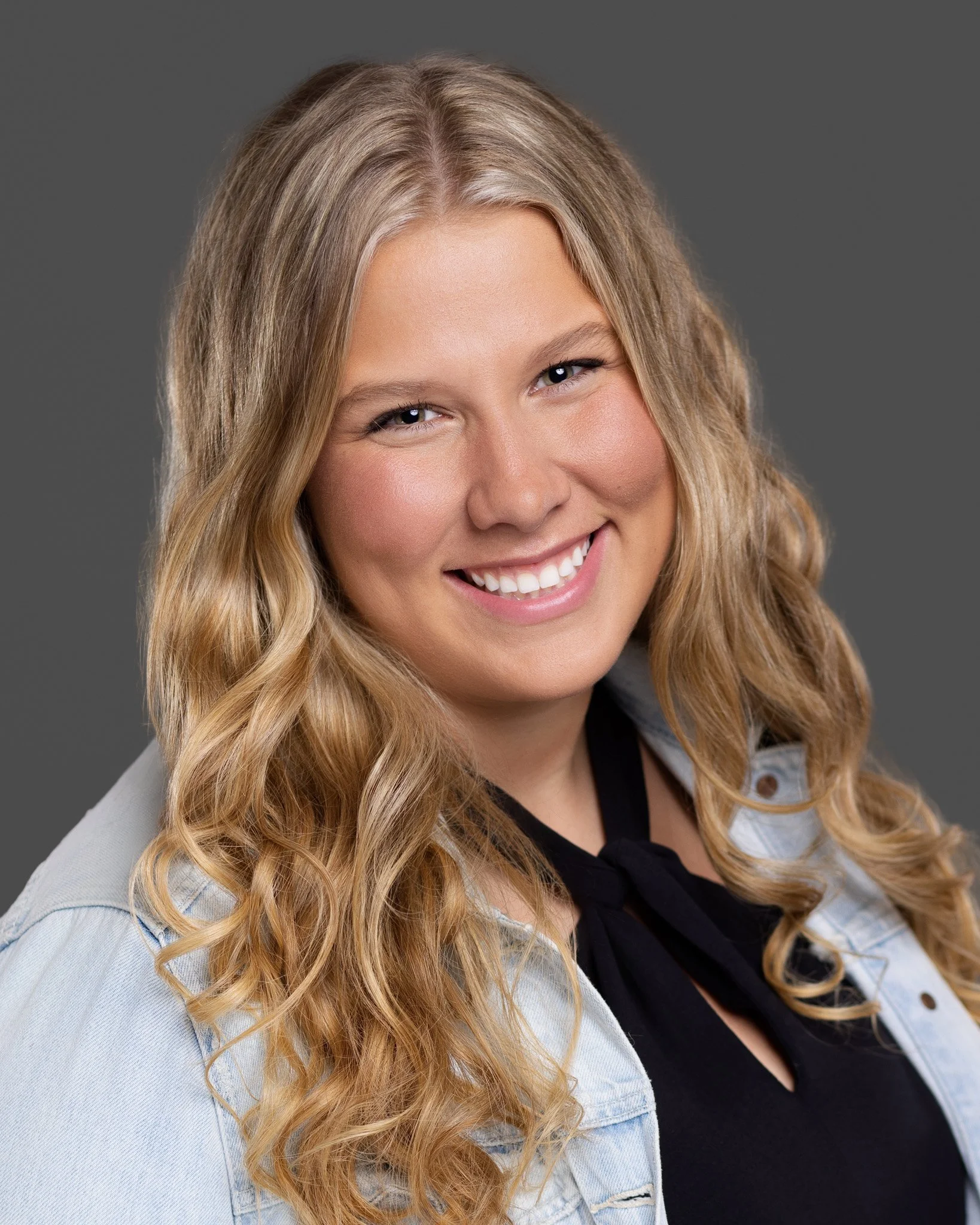 Efficient 30-minute professional headshot session for Linkedin in Rice Lake, WI.