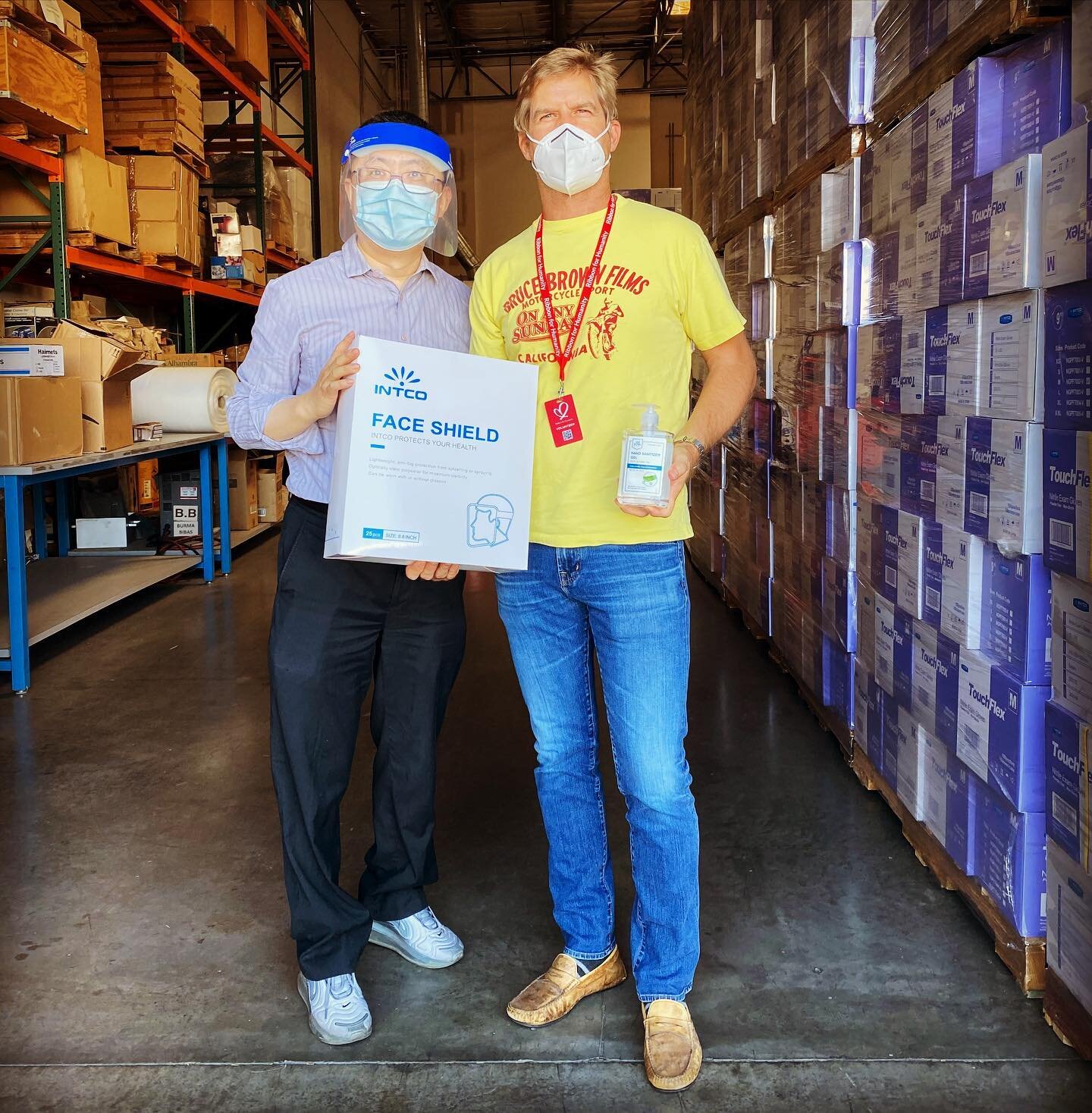 Thank you John at INTCO for continuing to support the fight against COVID-19! Your supplies are saving lives and preventing the spread! 🙏 @intco_medical @covid19_heroes @mayorofla @lamayorsoffice @readyla