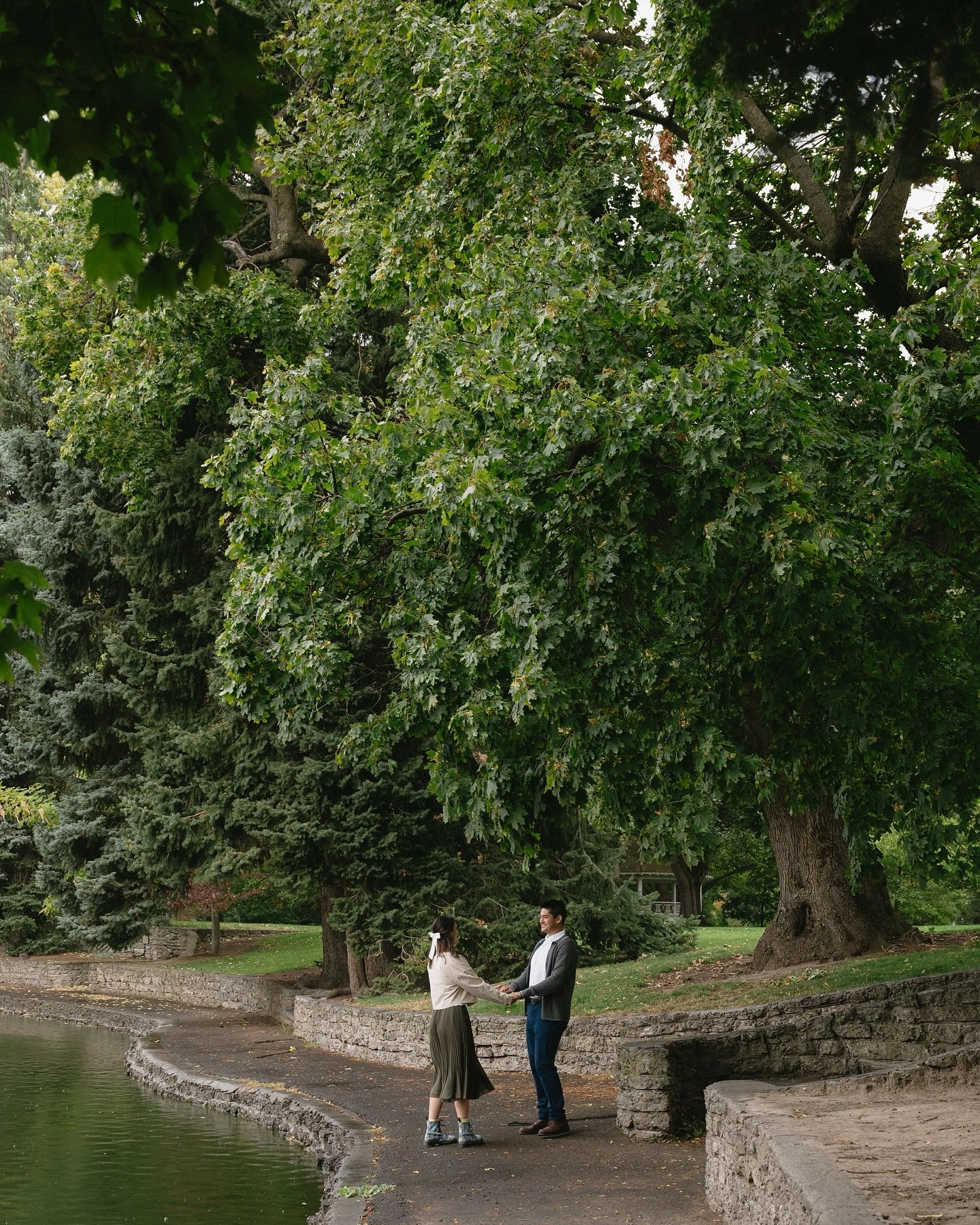 What do we do if it&rsquo;s raining on the day of your engagement session and you travelled from out of town? Head to the park, cuddle up under some trees, and dance in the gazebo of course! And then when we go to your second location I&rsquo;ll make