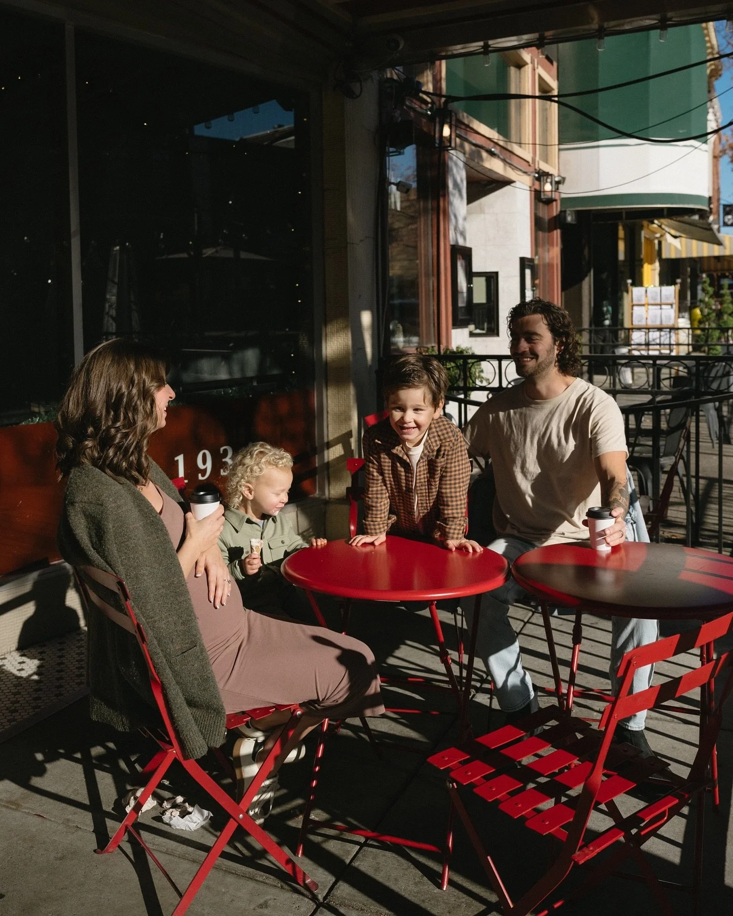 A cold weather ice cream date? Absolutely🍦 Loved getting to document this sweet family before baby brother made his debut!

#kaileemeyerphotography #wallawallaphotographer #wallawallafamilyphotographer #documentaryfamilyphotography #lifestylefamilyp