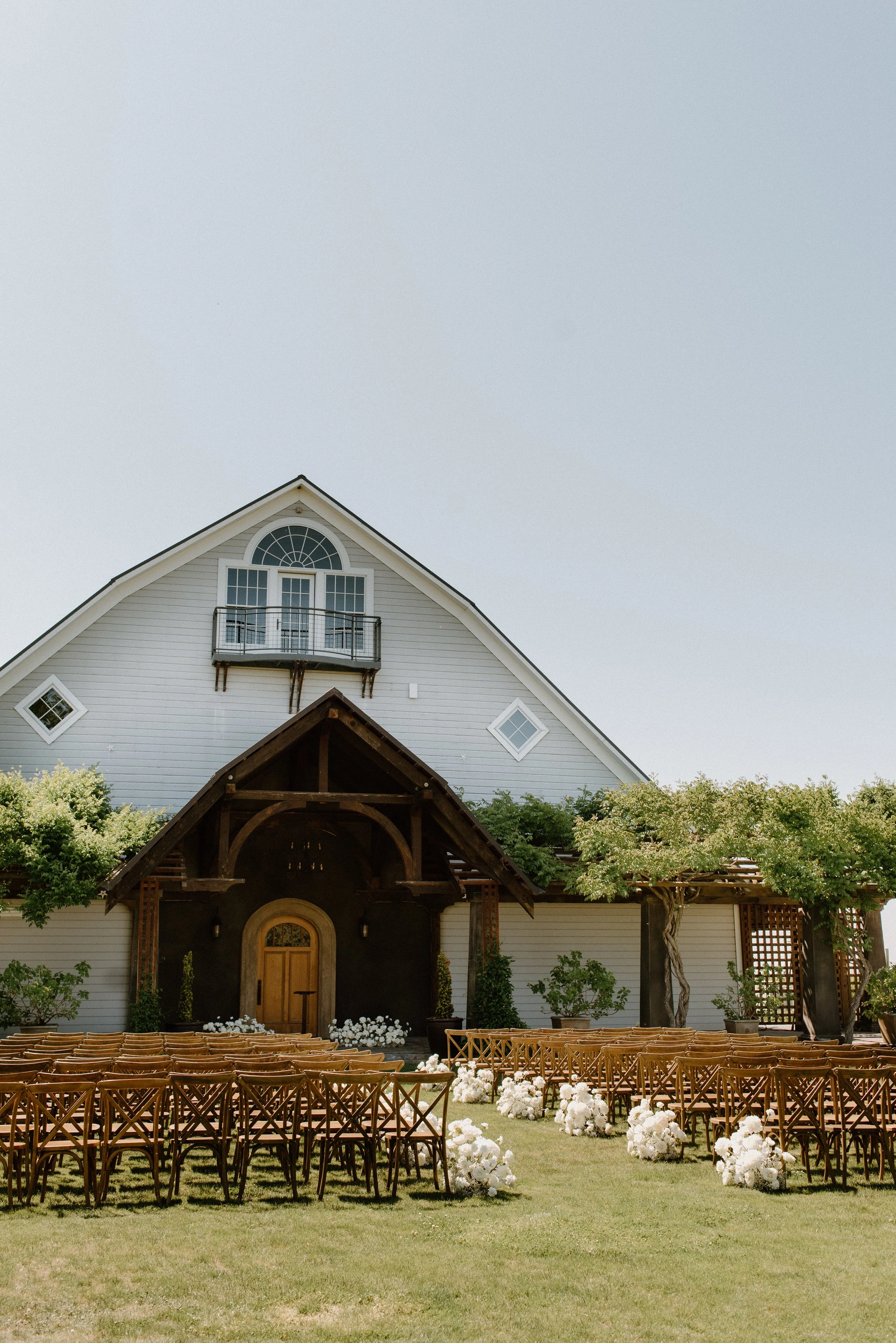 Abeja Winery Weddings in Walla Walla, WA | Venue Spotlight