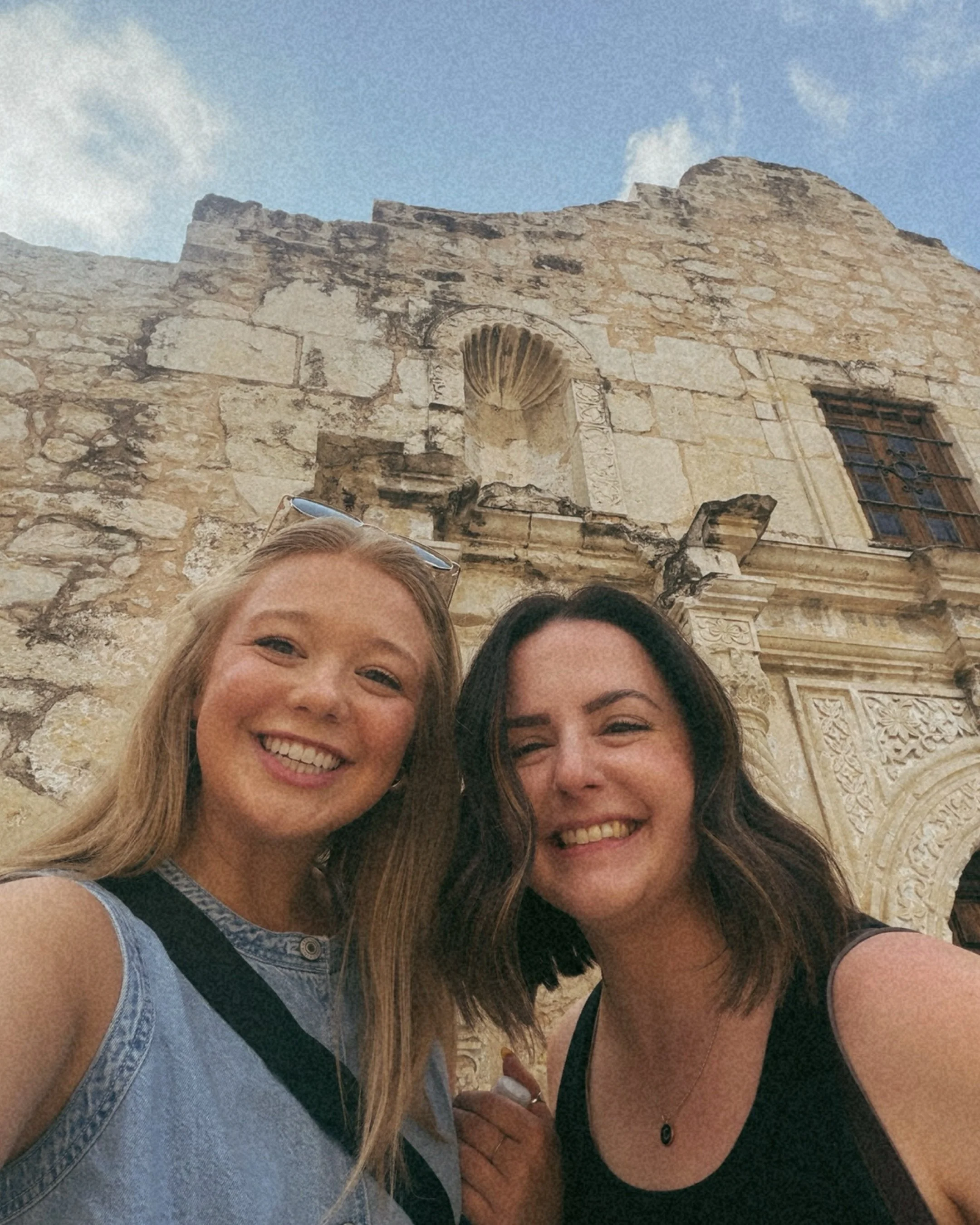 A week in San Antonio with the best people! Thankful for these friends, for growing even when it&rsquo;s uncomfy, and for @wearefoursquare for putting on an amazing conference ✨