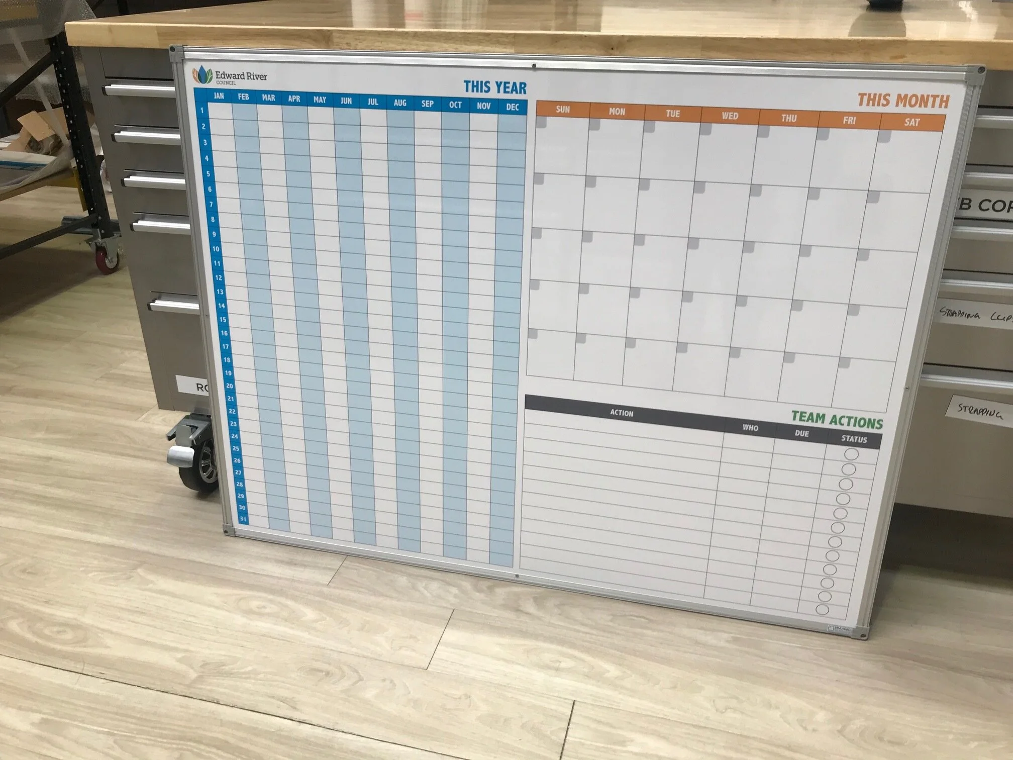 U Brands Magnetic Whiteboard Monthly Planner – 51x41 Cm Dry Erase Calendar With Aluminium Frame, Marker & Magnet Included