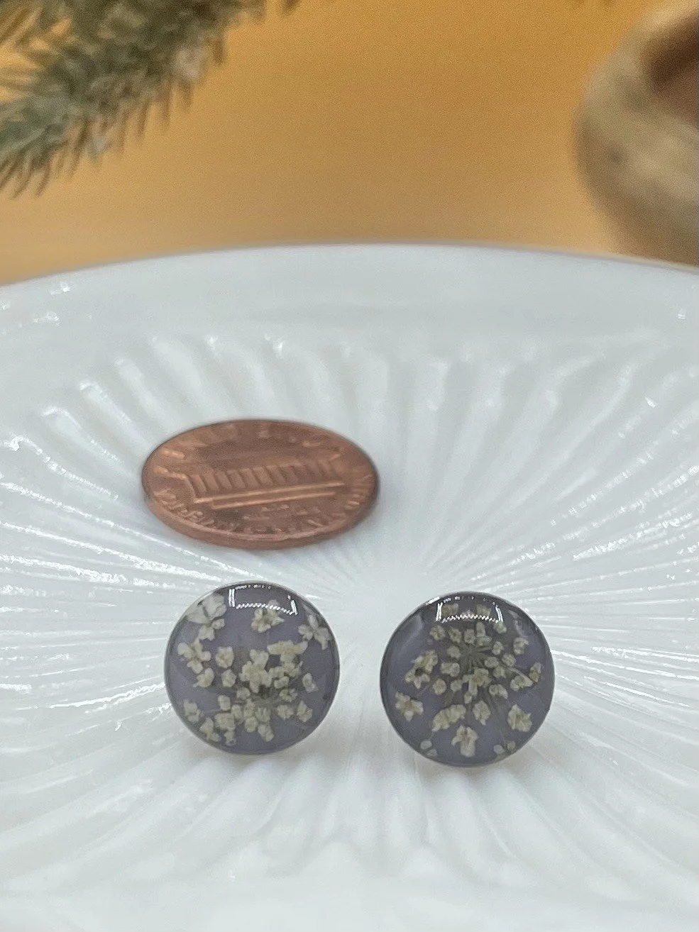 Lilac Queen Anne's Lace Stud Earrings, stainless steel round
