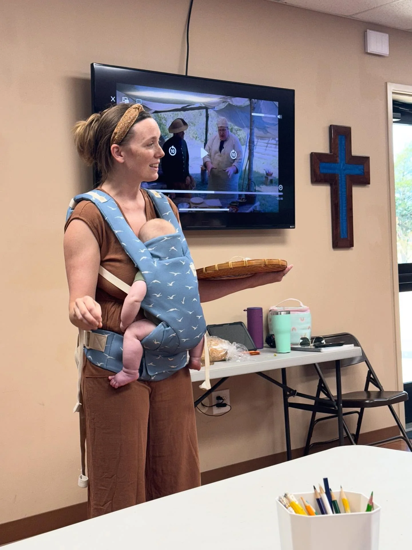 Enrichment hour at the Schoolhouse brought to us by another gifted Momma! The kids learned the value of seed saving in gardening &mdash; choosing dried flowers or veggies and searching for their hidden seeds. Then they stitched their own little seed 