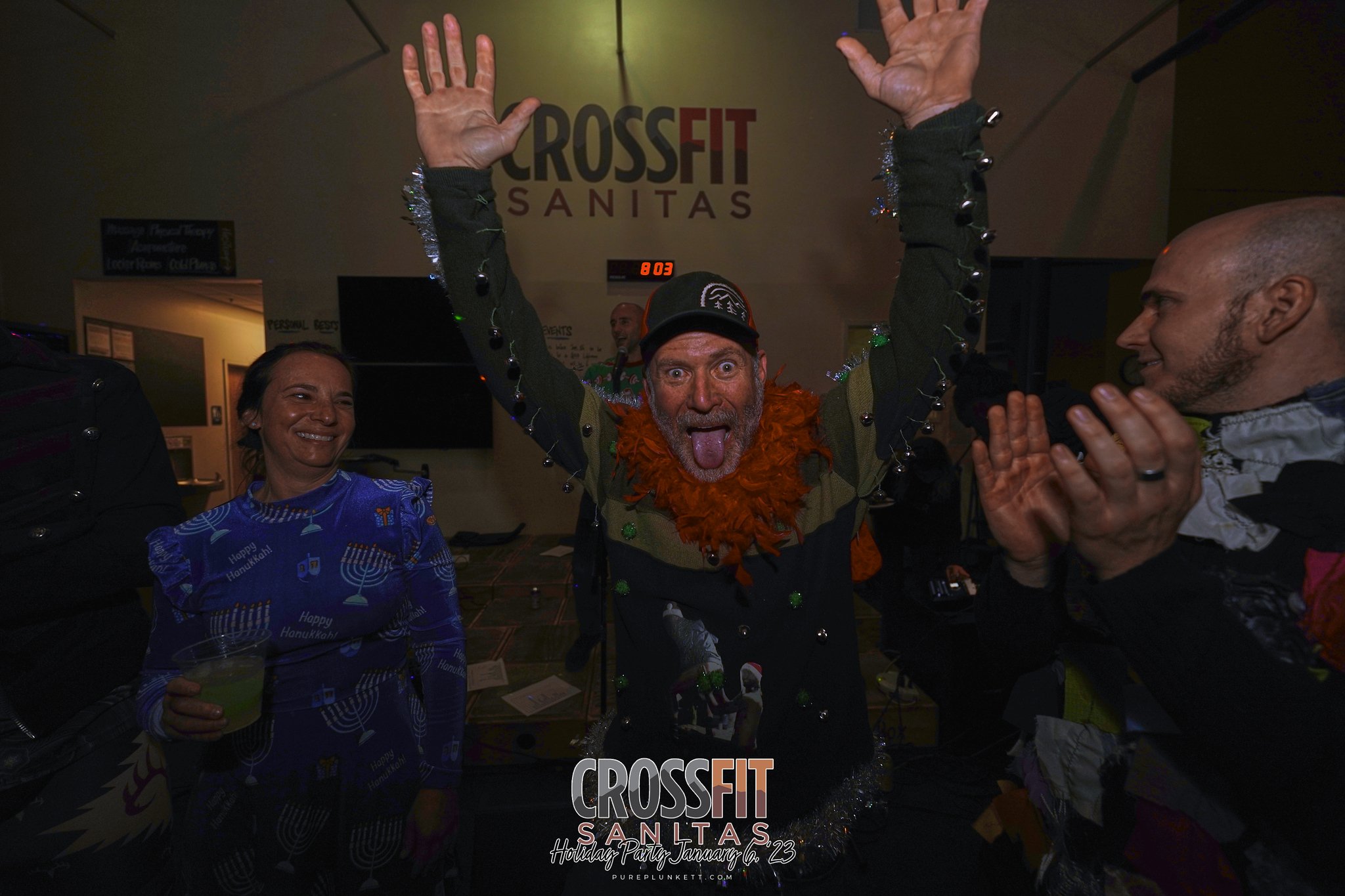 SanitasHolidayParty-1-6-23 189-X4.jpeg