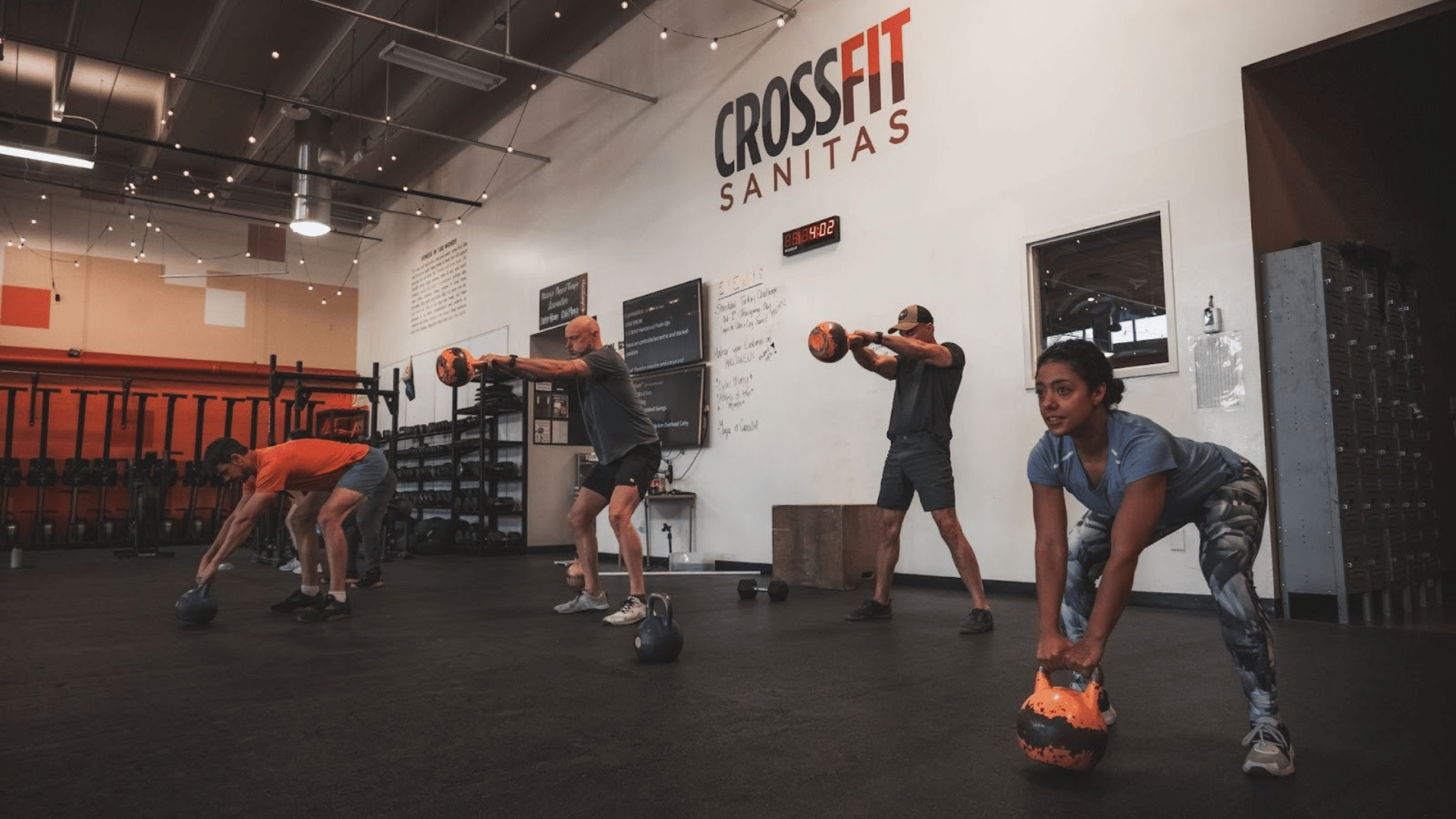 Hyrox vs CrossFit: What’s the Difference and Which One Fits You?