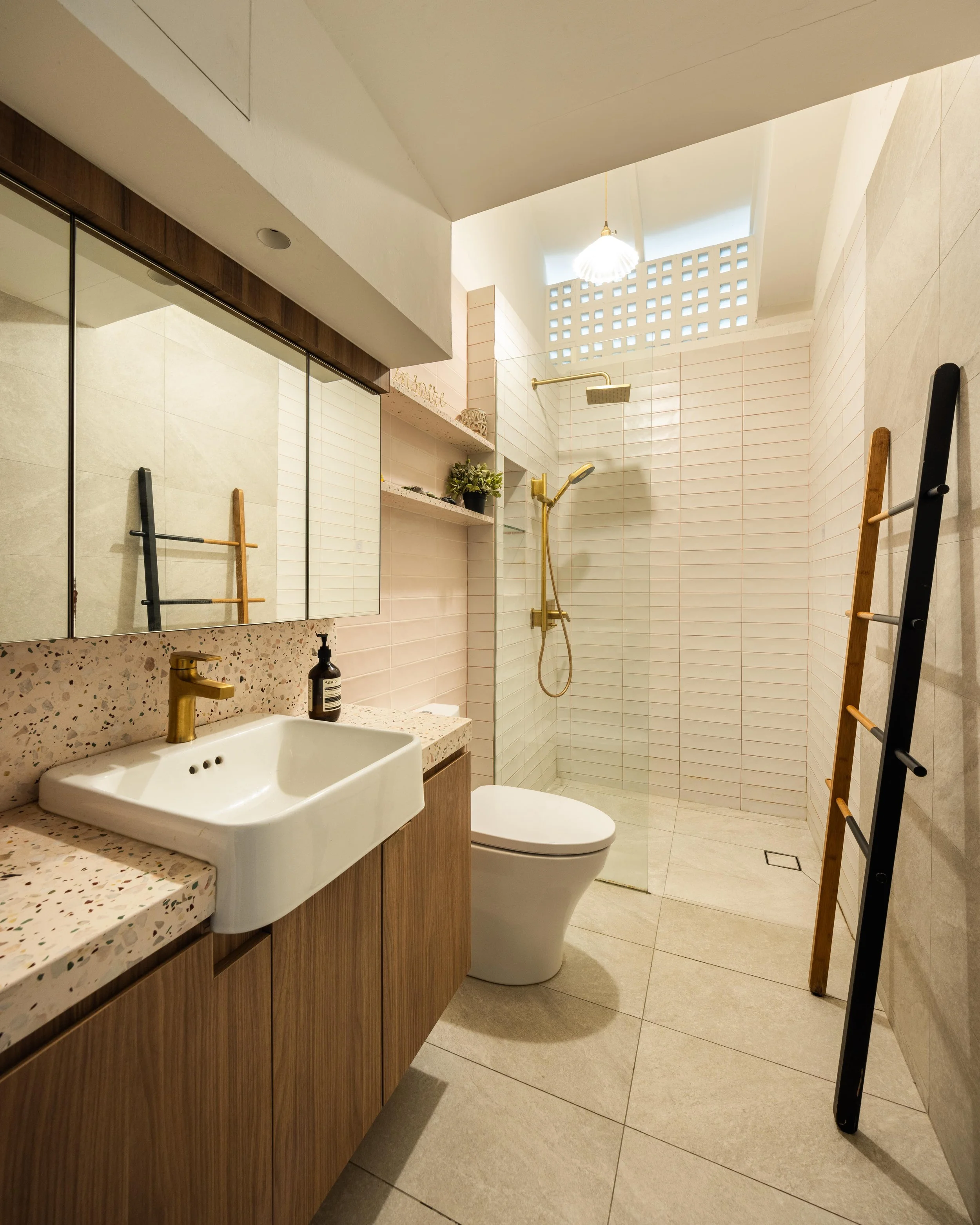 Binchang_Rise_The_Design_Abode_Finbarr_Fallon_24-min.jpg