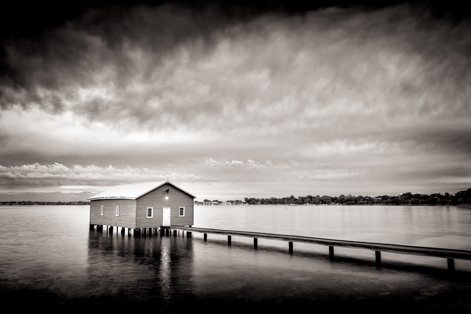 Boatshed BW