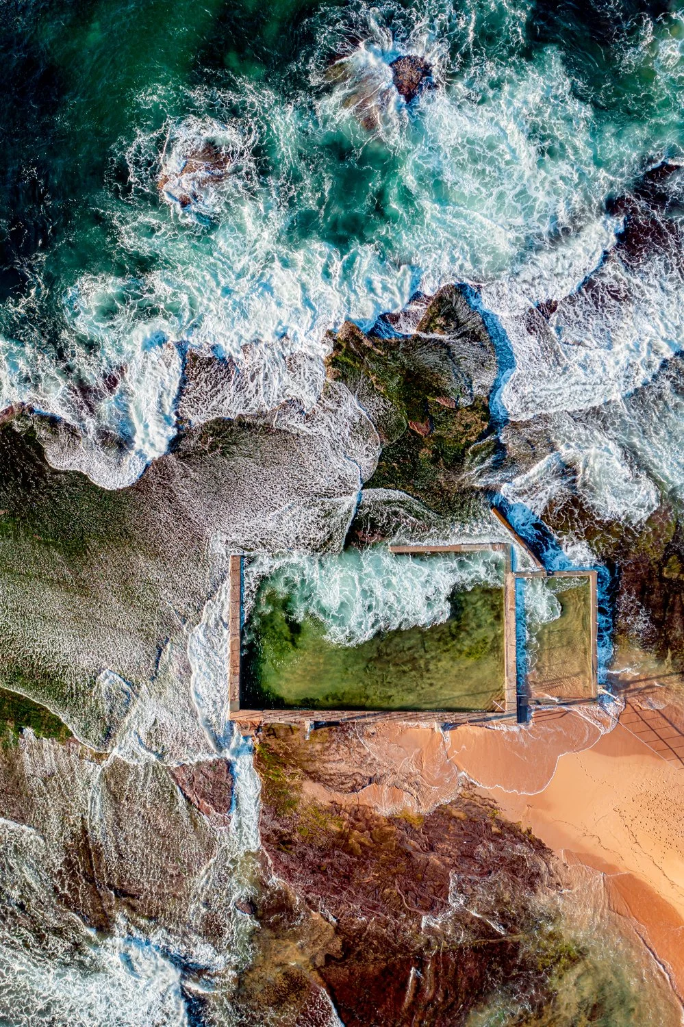 Rock Pool Surge