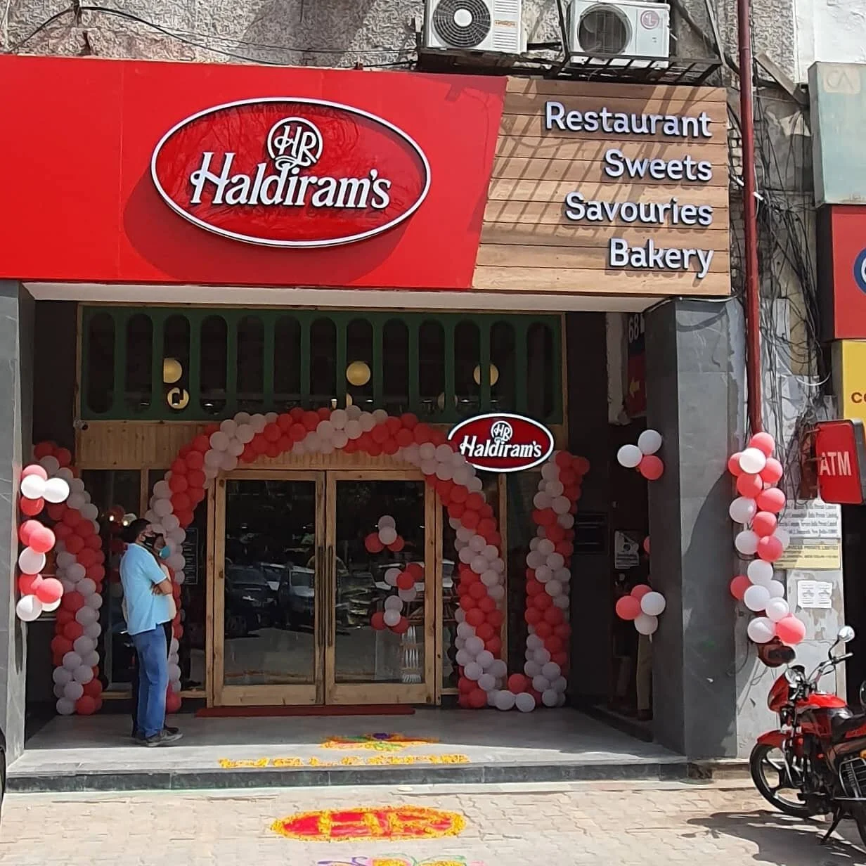 Spotting some positive light today: 
SRED help launch the Flagship Haldiram at  Janpath, Connaught Place, New Delhi! Leasing fitting and then some. Hoping for better times to get out a get going 🙏🏼

#brandlaunch #haldiram #launch #newproject #SRED 