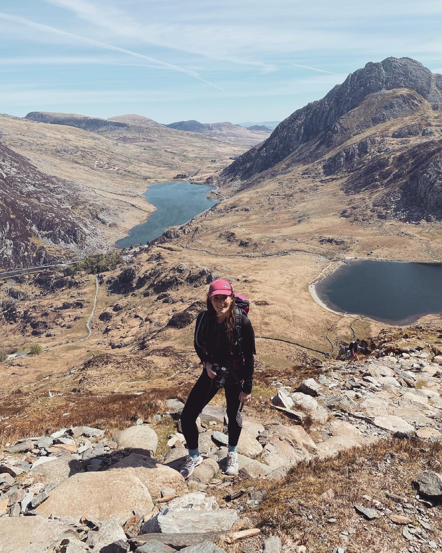 The Mountains Are My Therapy 💚 

#snowdonia #yourhikes #your_wales #your_hikes #uk_0utdoors #uk_shots #wildwomenuk #uktrigbagging #ukhiking #staycation #northwales #visitwales #welshmountain #ygarn #cwmidwal #llynidwal #devilskitchen #adventure #tra