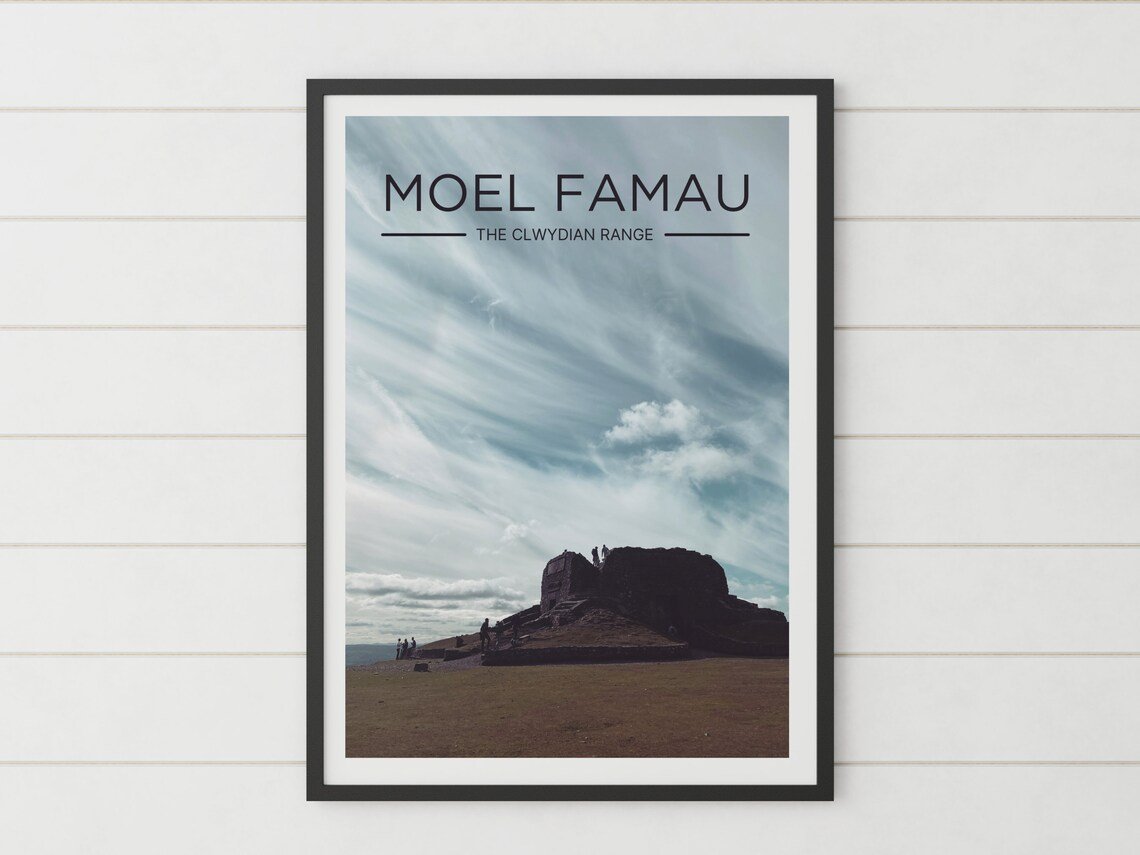 Moel Famau.jpg