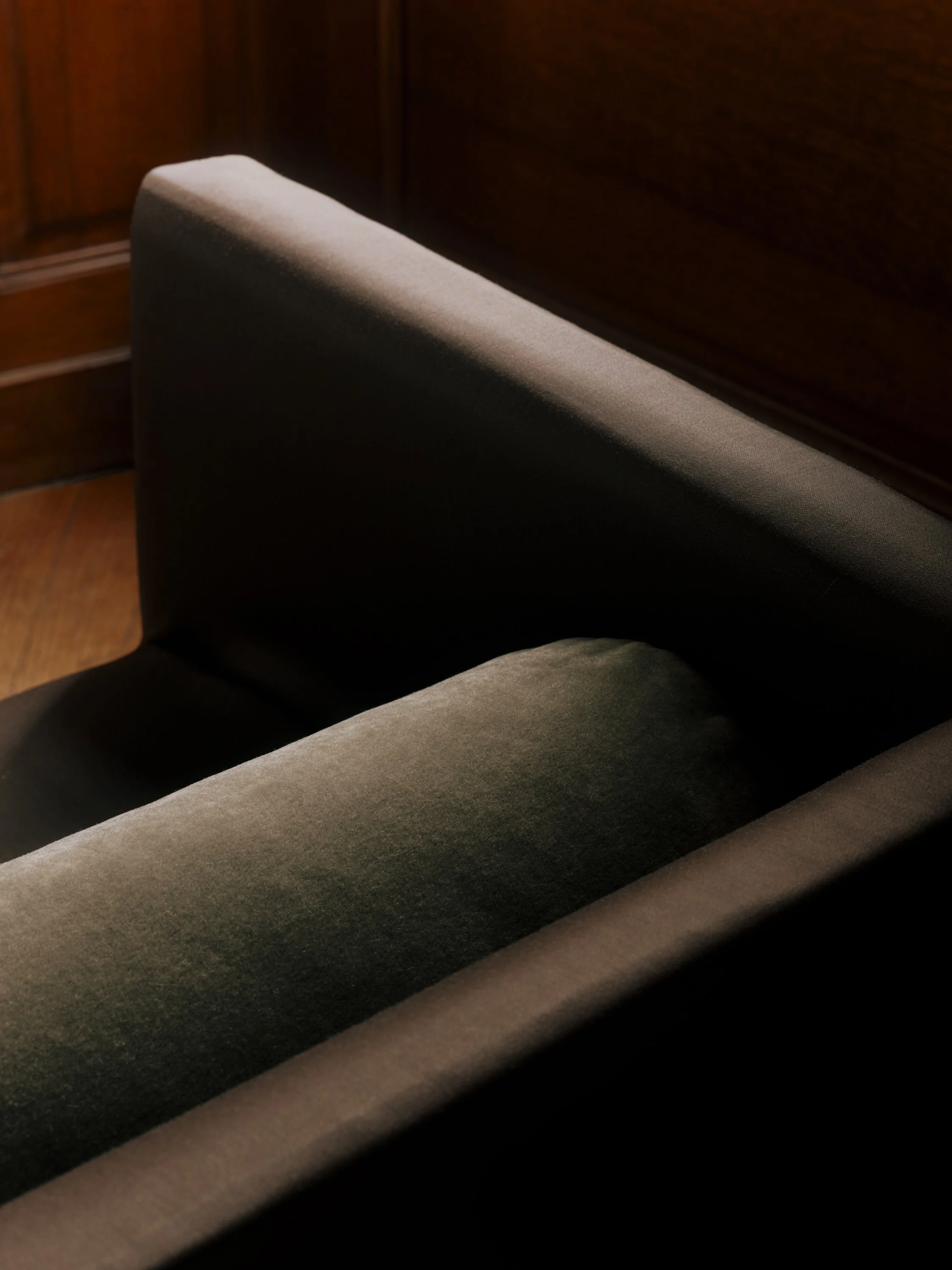 251201-Yarn-Collective-Gabrial Sofa-004-Web.jpg