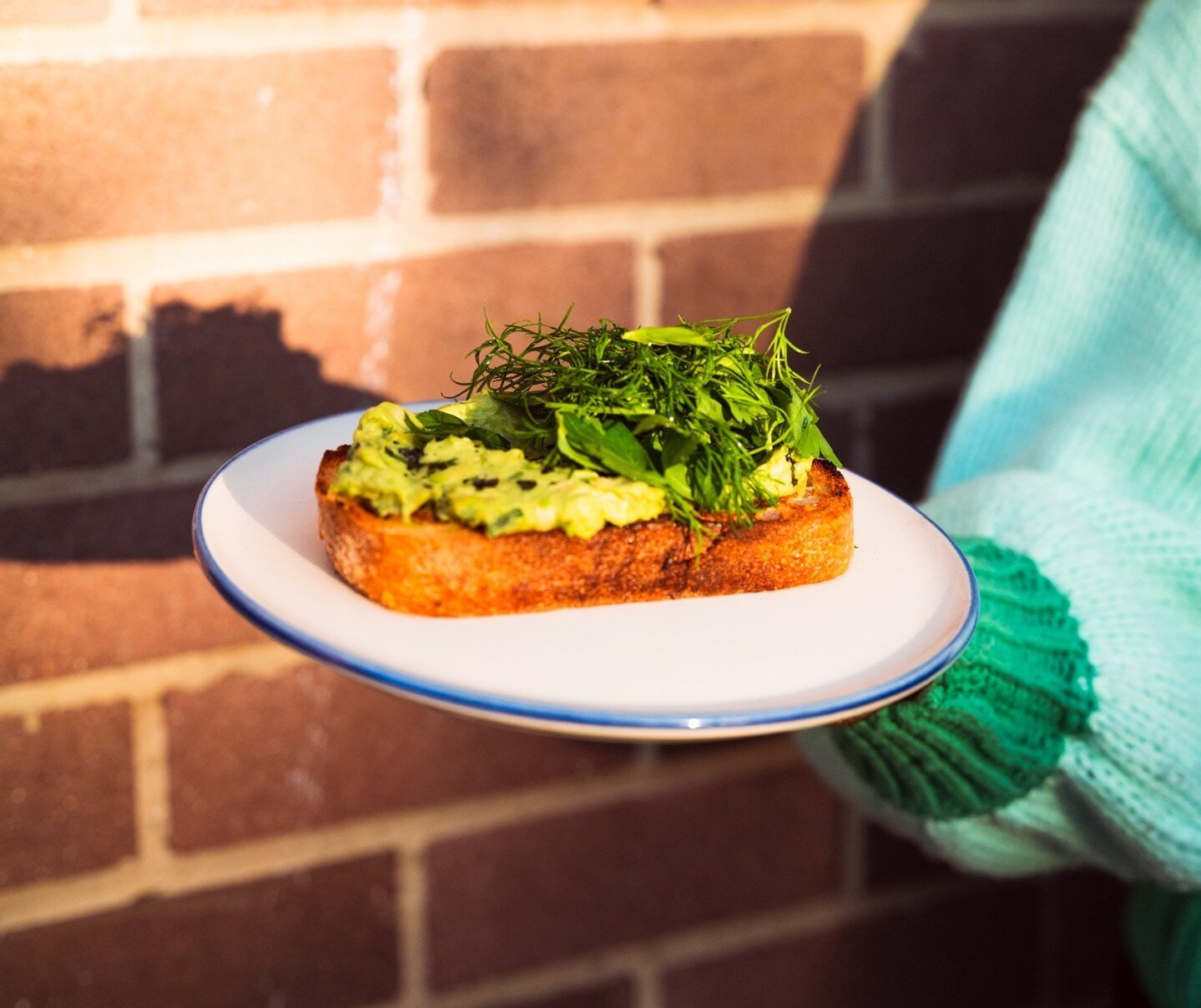 Avo on toast classic, in the sun, with a cuppa. Yep, that'll do it.