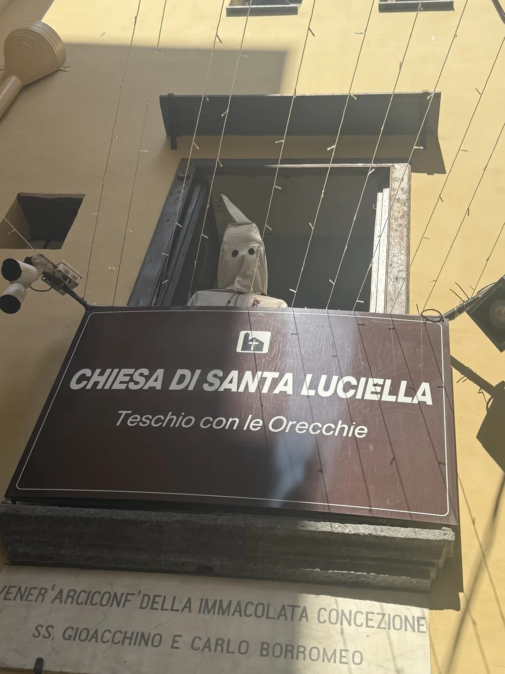 the-hooded-nazarenes-of-spain-the-house-of-good-fortune