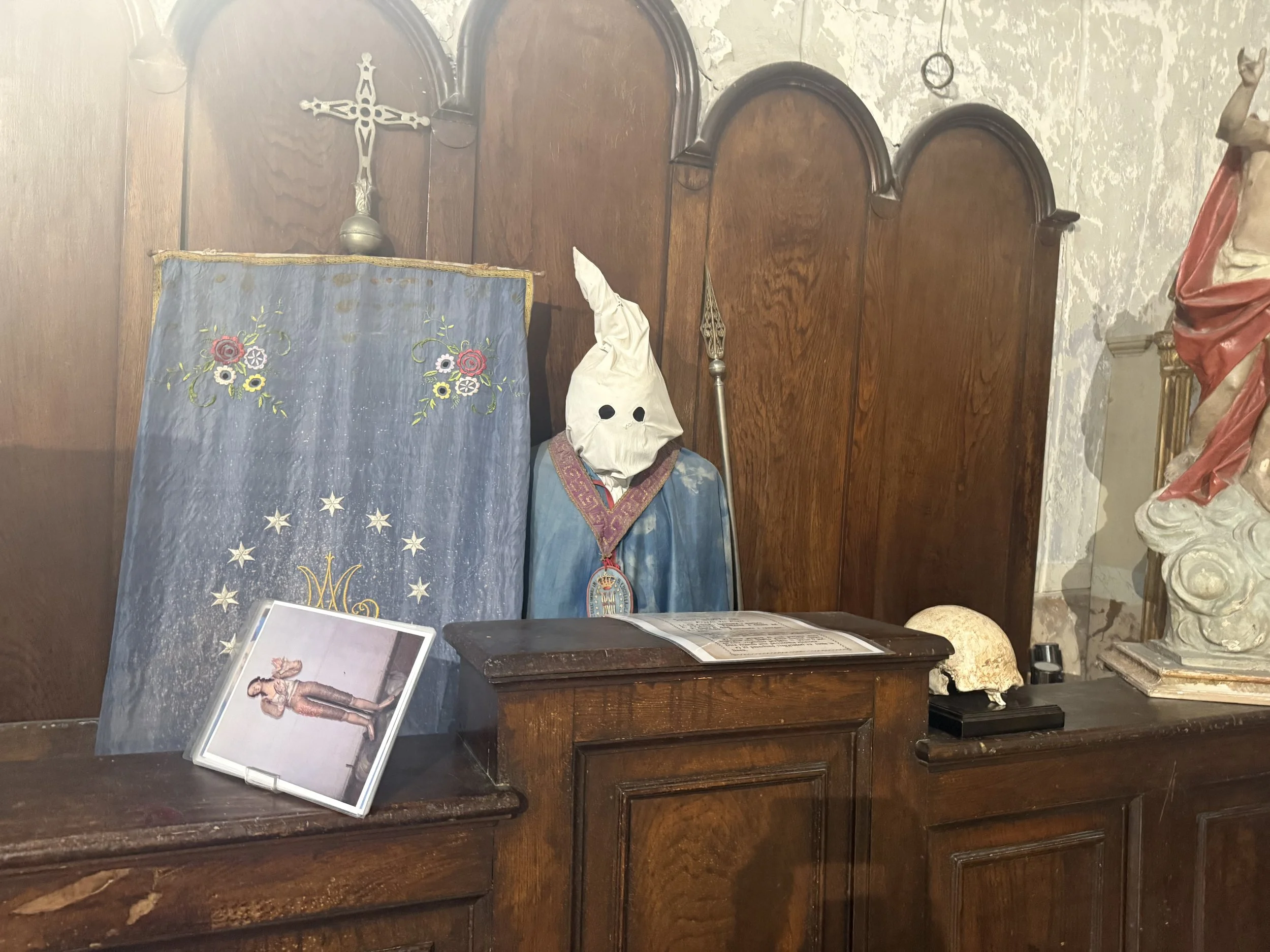 the-hooded-nazarenes-of-spain-the-house-of-good-fortune