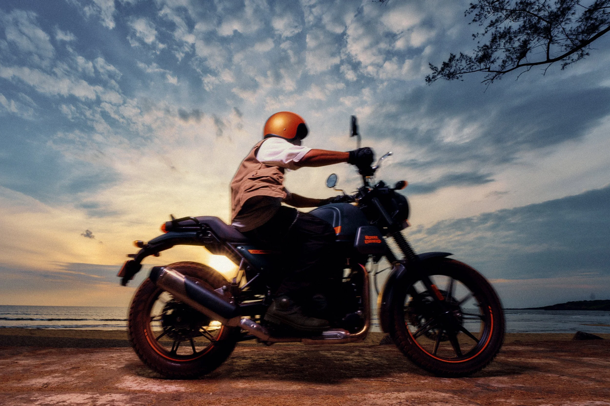 ROYAL_ENFIELD0043.jpg