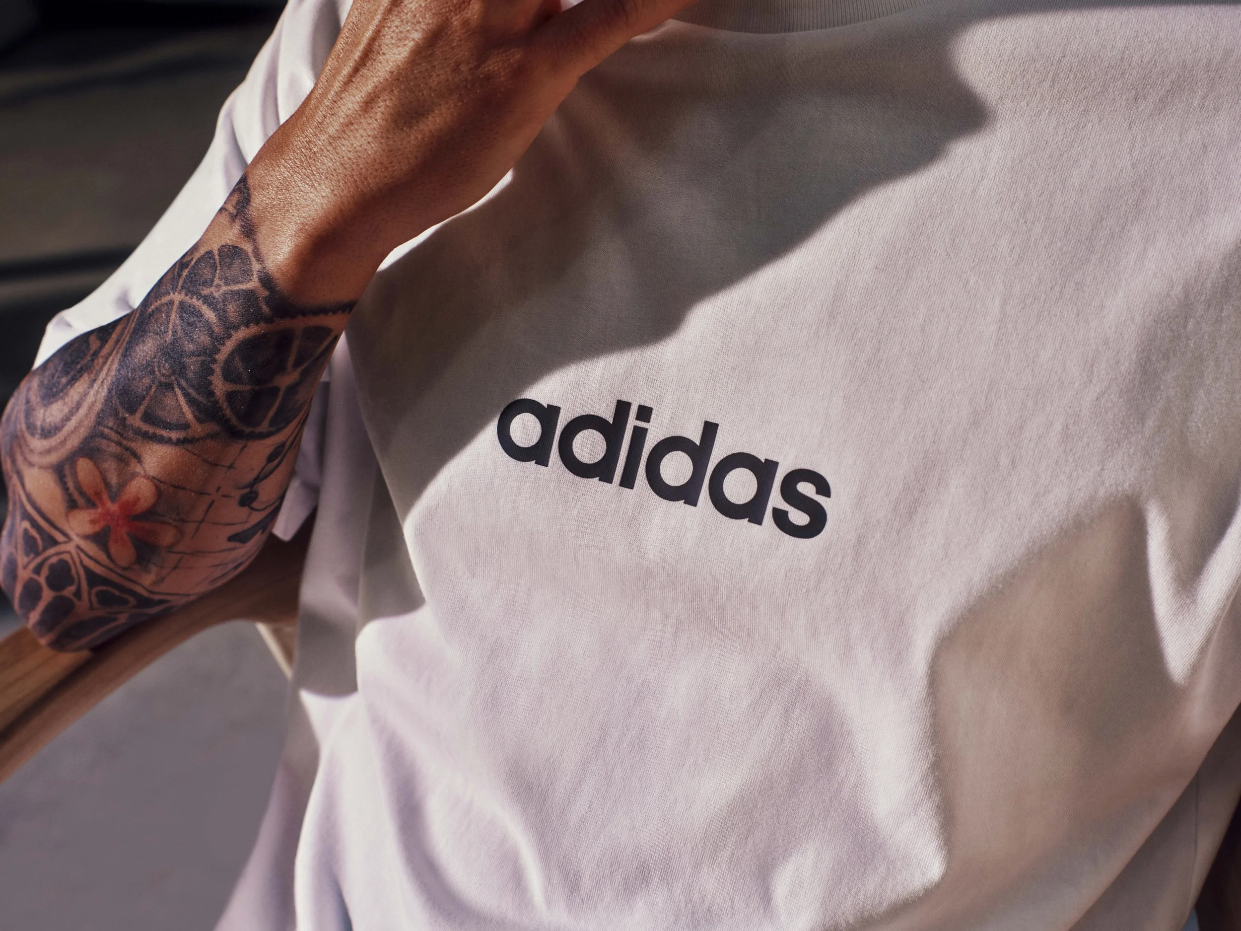 SS25_Essentials_Messi_Reverse Outfit_MainPhase_0M_Apparel_Landscape_01.jpg