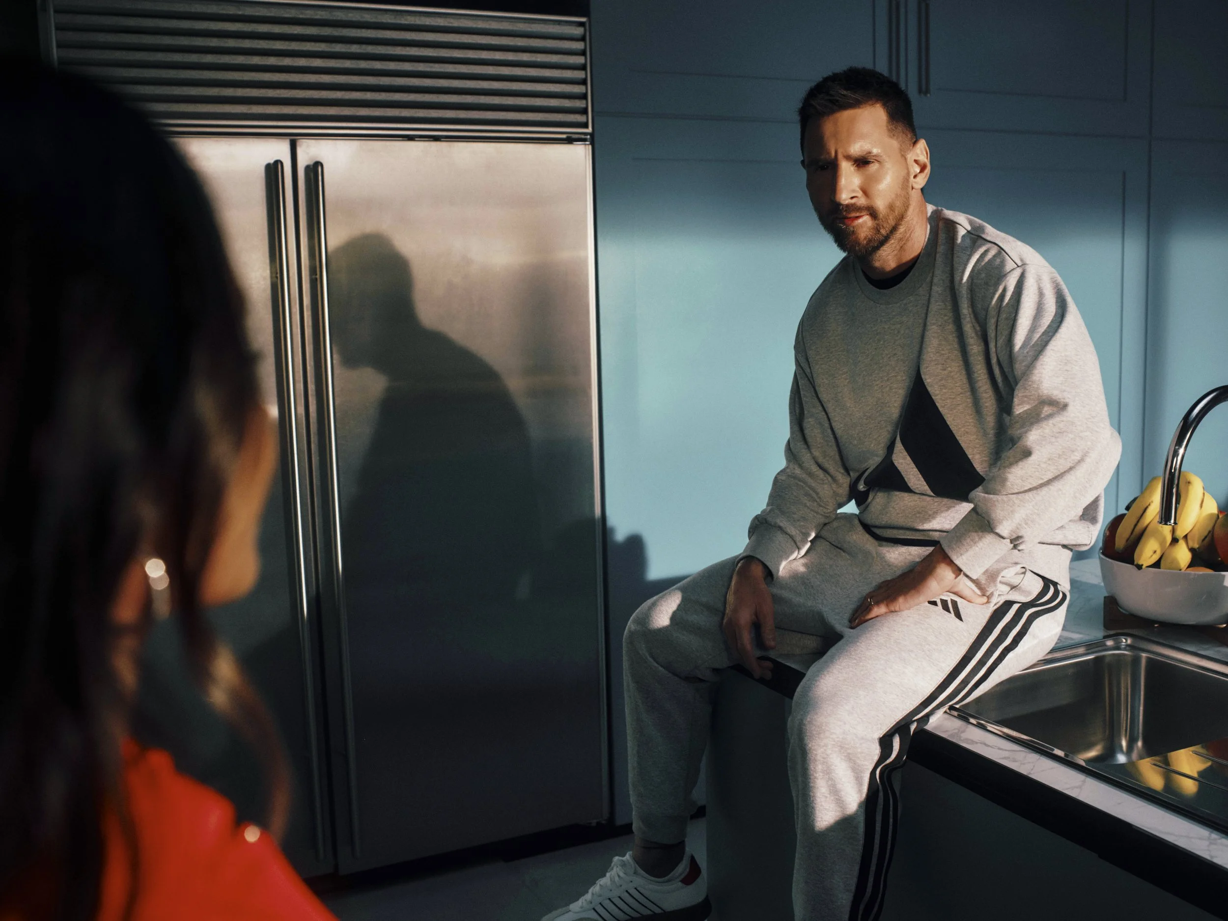 SS25_Essentials_Messi_Secondary Outfit_MainPhase_10M_Landscape_01.jpg