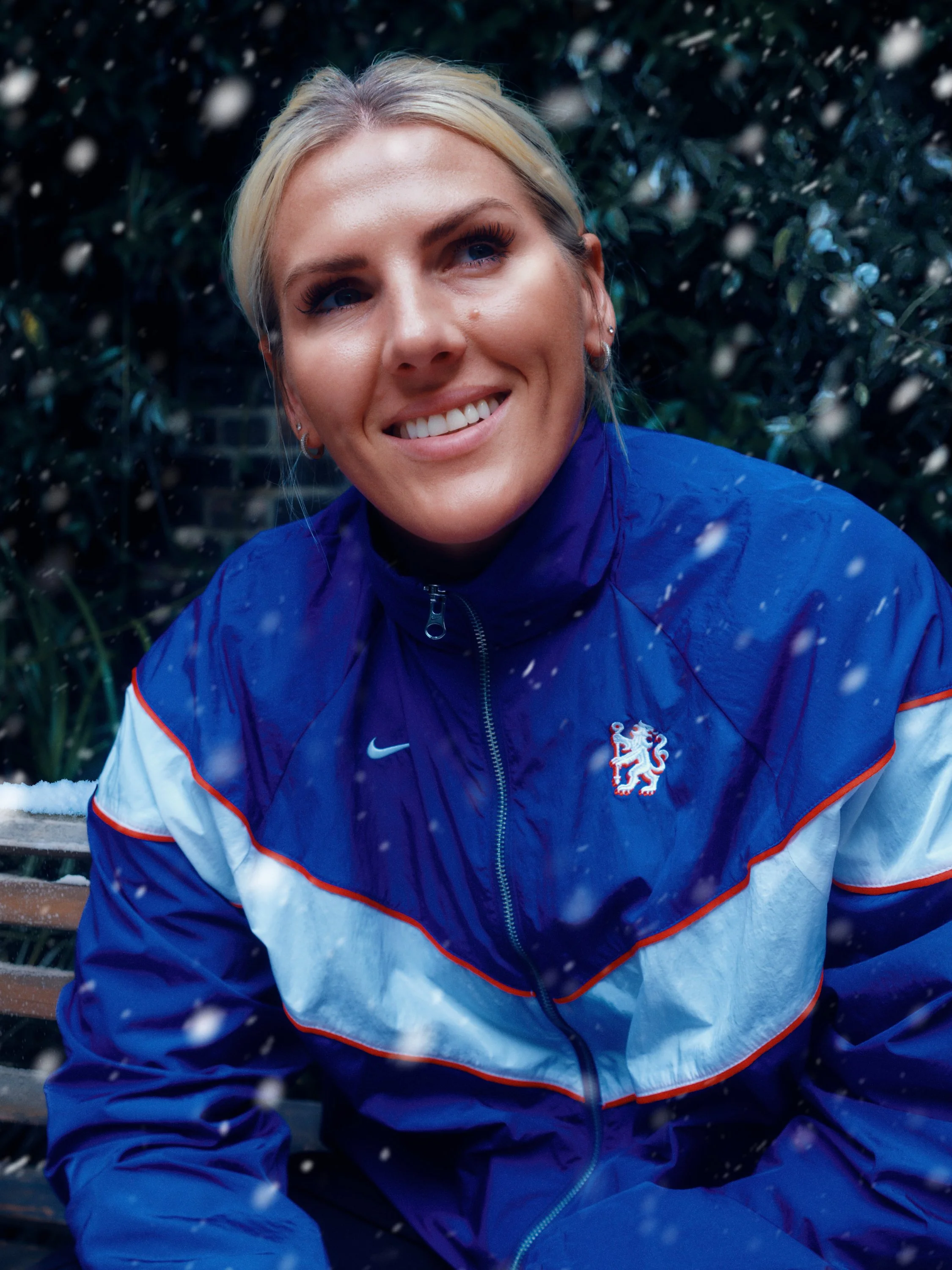 TDA173 CFC_CHRISTMAS_TMOB_D2_BENCH_PLAYERS_342 2.jpg