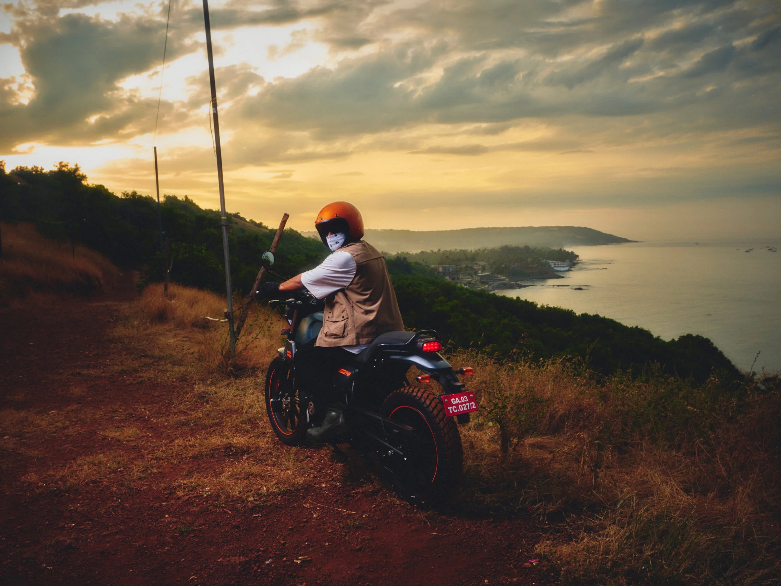 ROYAL_ENFIELD0006.jpg