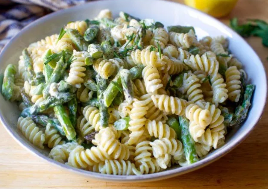 cremige spargelnudeln