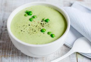 erbsen-matcha-suppe
