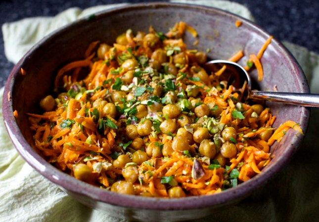 karottensalat mit knuspererbsen