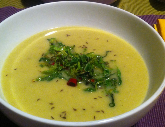 wirsingsuppe mit parmesan