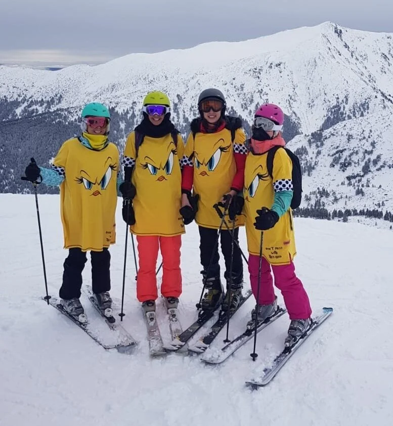 Inglis+Netball+Club+Players+on+a+ski+trip.jpg