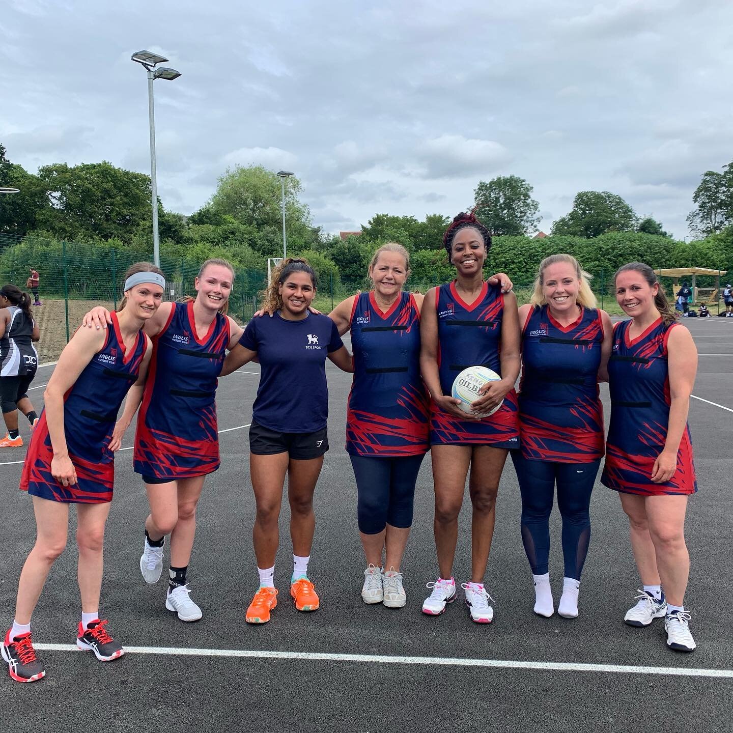 Great match today against Sparks A at the @northlondonnetballleague 💥 🏐 

Although we didn&rsquo;t get the win, it was a well-contested match with some fantastic passages of play and strong defensive pressure throughout 💪 

Luckily the weather hel