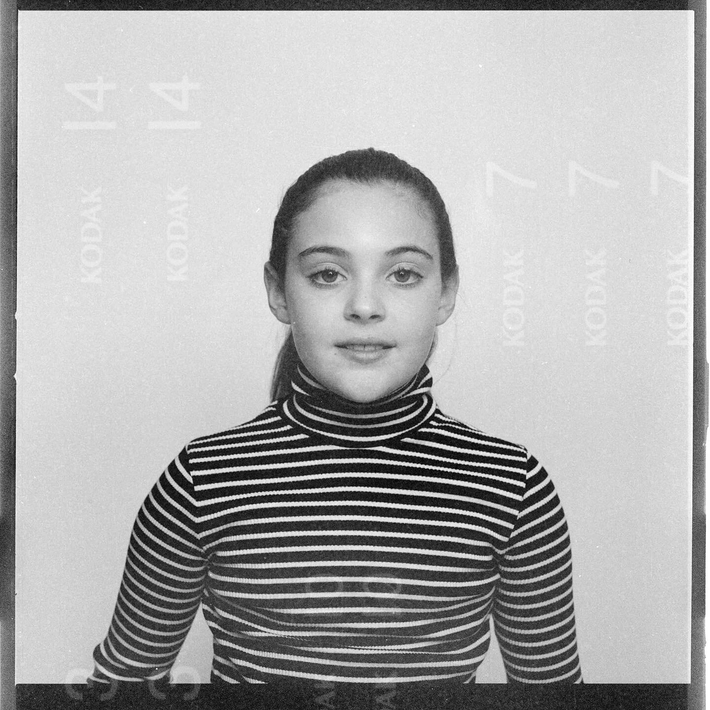LARA &amp; THE KODAK 😂
.
.
.
Another from my 6x6 film stock test. I pushed this film to bring out the grain and see what it looked like. I kinda like it but can you see the random fault that seems to have occurred with the negatives? 😂... this is t