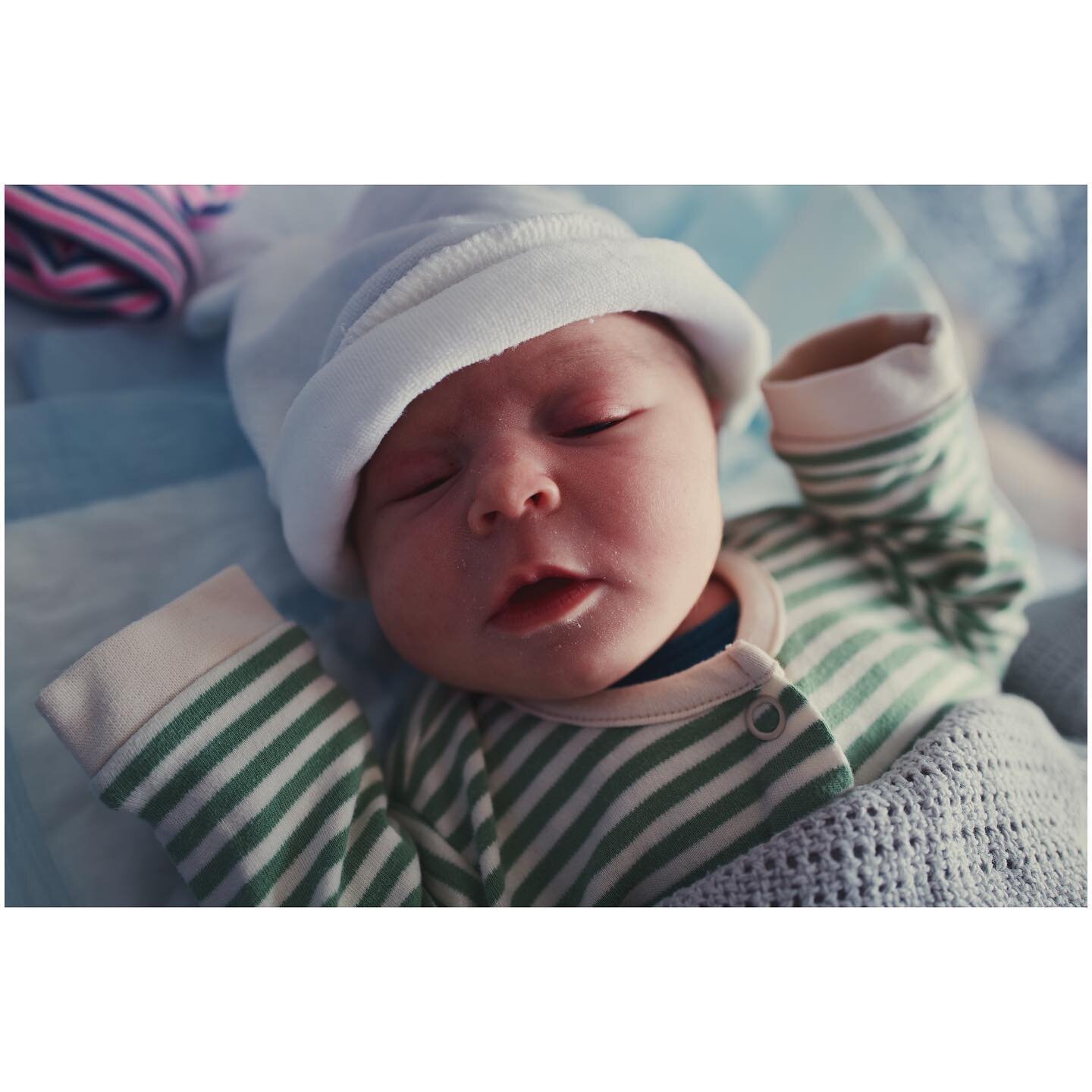 HELLO WORLD! Meet our new arrival LUNA, wearing @littlegreenradicals - thank you for such wonderful clothes.
.
Sorry if I&rsquo;ve been a bit quiet of late, but we&rsquo;ve been waiting on this one to arrive and on Tuesday she did! 
.
I&rsquo;m unbel