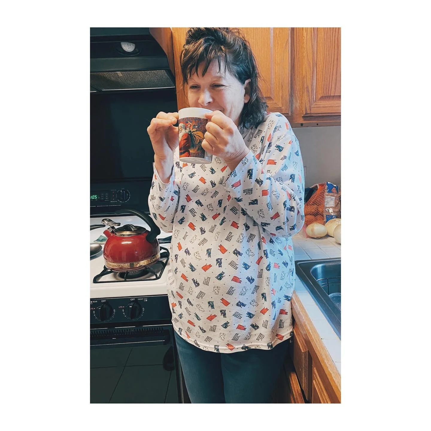 Yesterday, was a great damn day. 

It began with a sweet hug from my Ma, some beautiful flurries, and whole lot of Irish jig Christmas music! There were many laughs and just a few sweet tears of gratefulness. 

I discovered a note from my favorite hu
