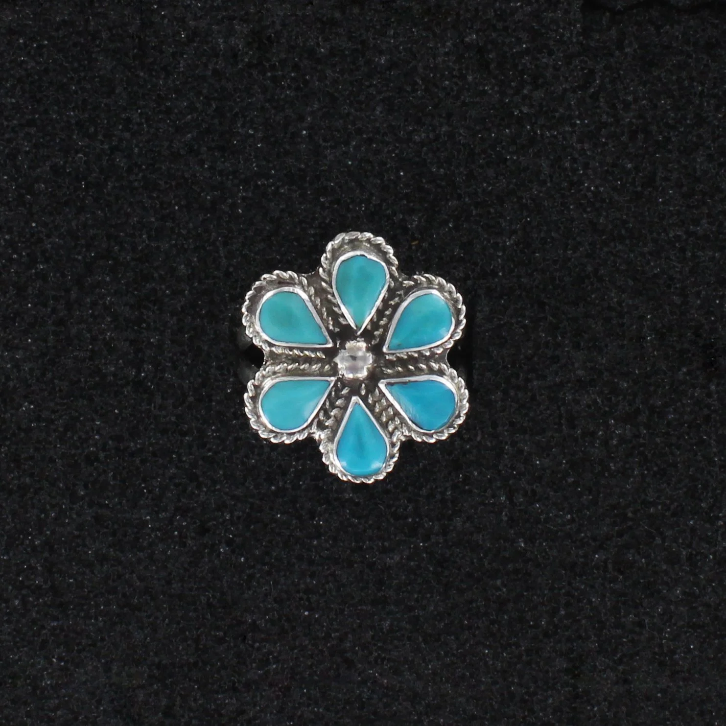 Carol Lateyice Turquoise flower ring