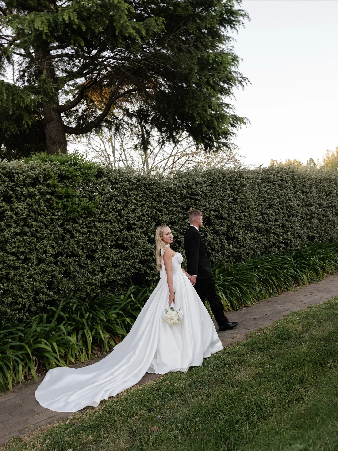 Perri &amp; Geoff married in the southern highlands &mdash; a day both quiet and full, unhurried and true. 
A study in intimacy; forty loved ones came together for a gentle gathering to celebrate their love.

1 &mdash; in green reverie
2 &mdash; a to