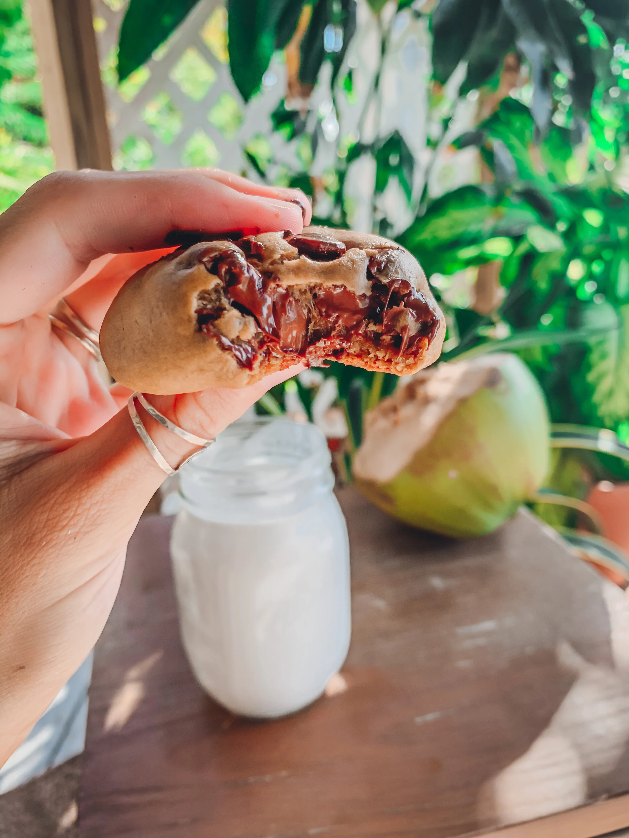 Chocolate Chip Cookies &amp; Milk : Island-Style