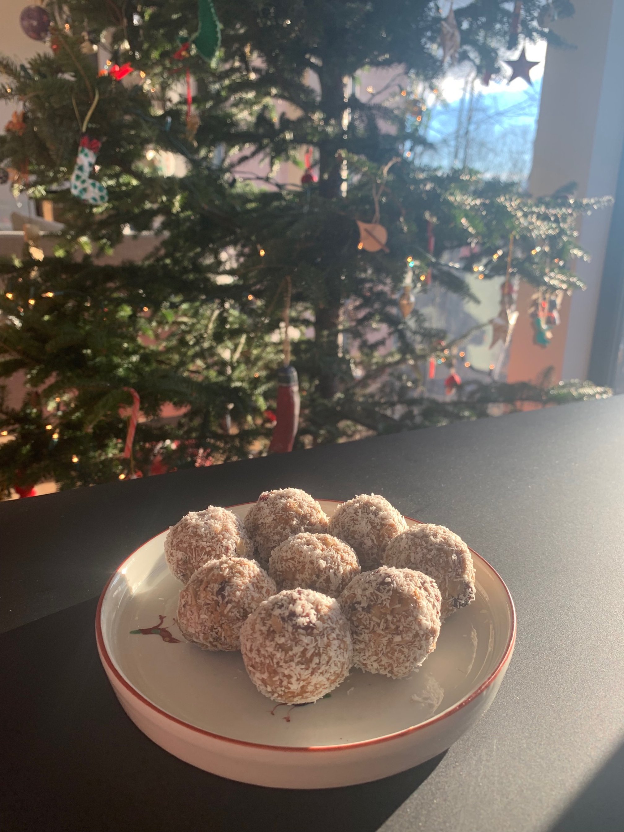 Holiday Energy Balls