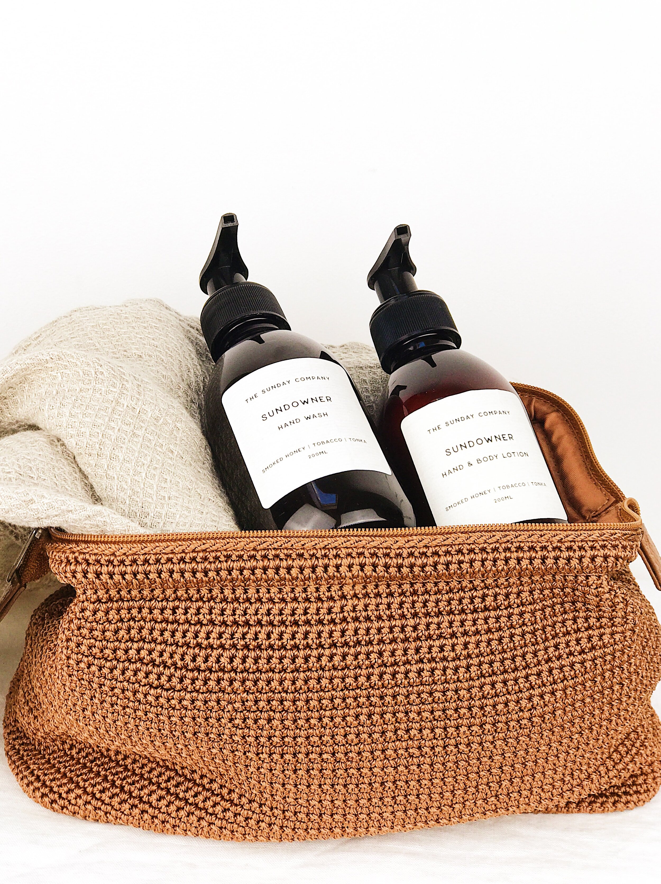 Sundowner 200ml in crochet .jpg