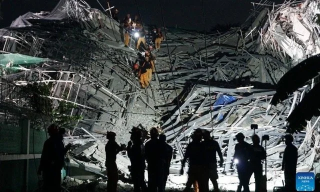 Hotel Under Construction Collapses in Angeles City
