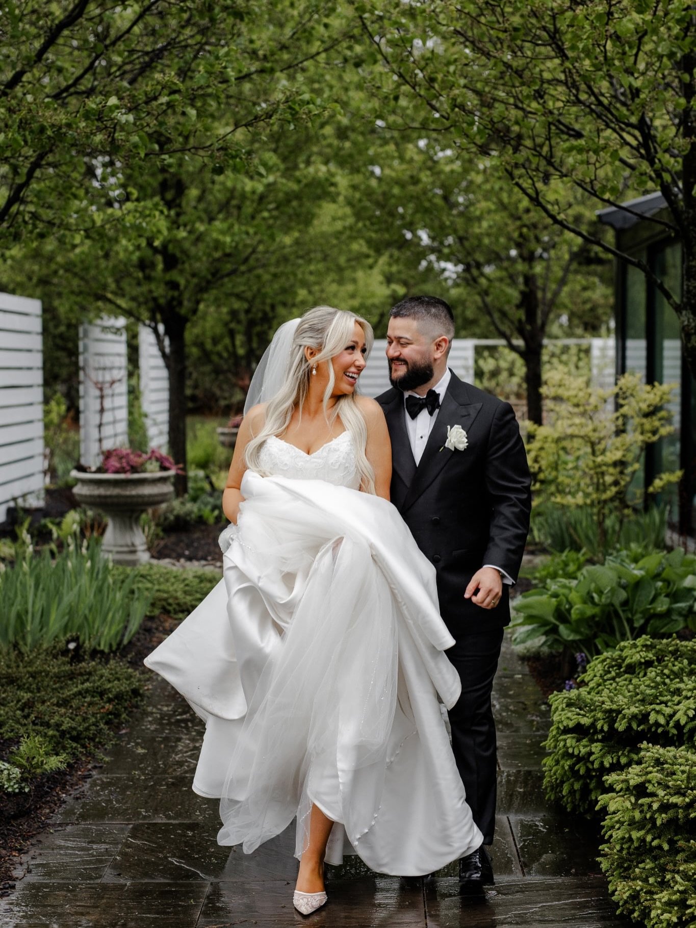 My best advice for your wedding day? Let go of logistics. The day is already here.🙏🏼 Even if it&rsquo;s calling for 80-90% torrential down pour with no breaks.😅

Trust your vendors and let them take the lead. If it&rsquo;s raining, we have a plan,