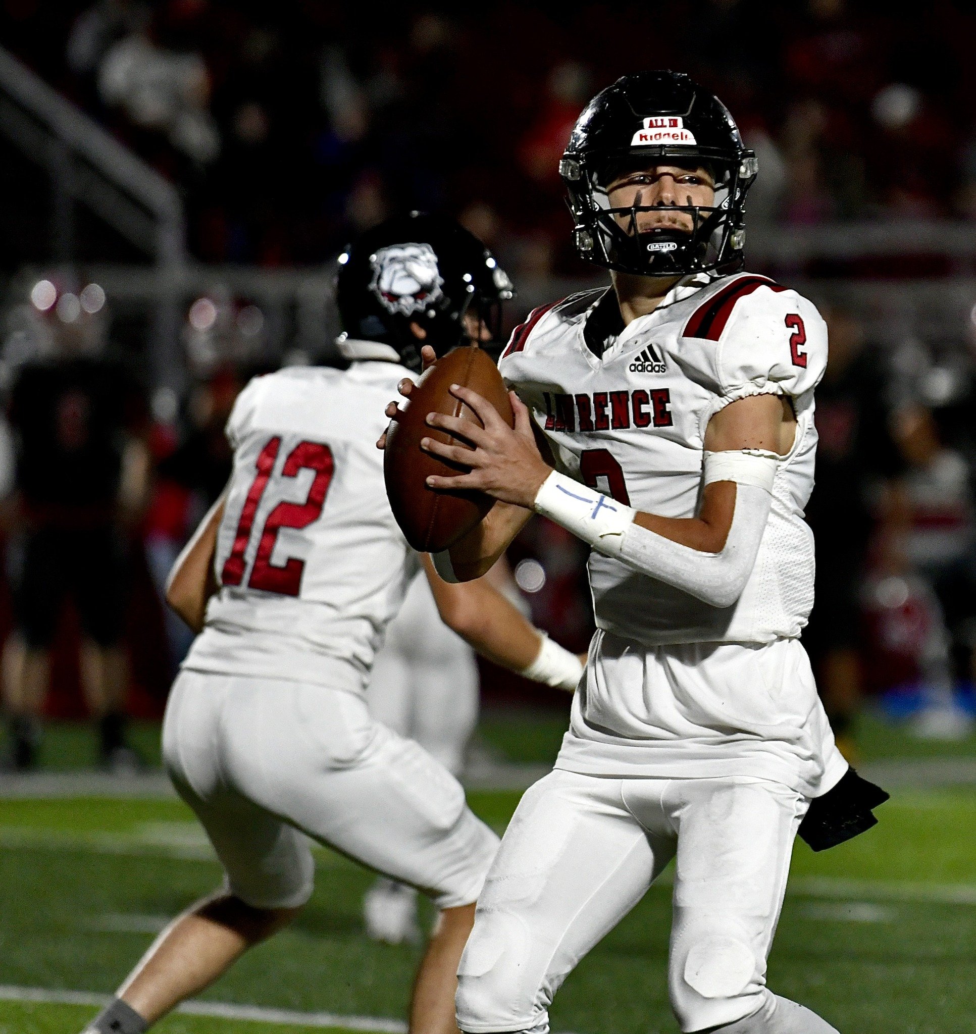 Bulldogs knock off Mason County 49-20