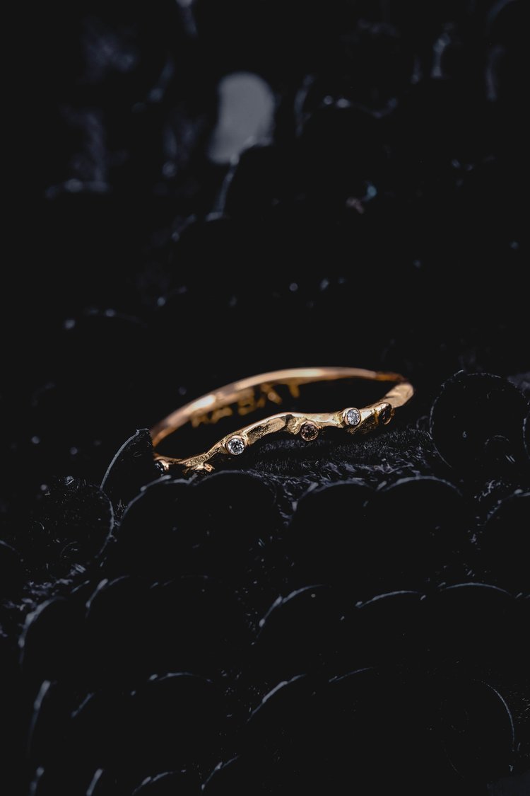 the-black-alchemy-wedding-rings-14.jpeg