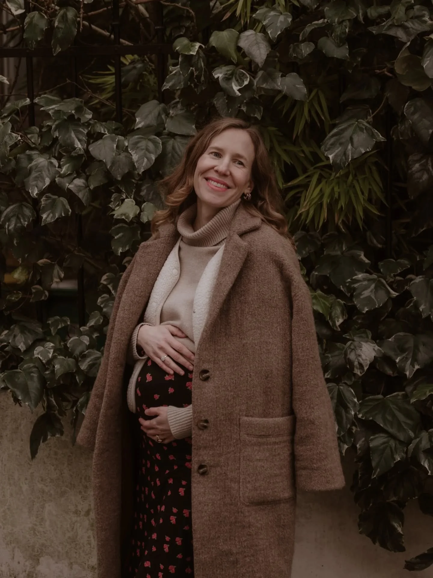 Une pr&eacute;cieuse livraison d&rsquo;amour pour ces futurs parents...🤎

J'ai d&eacute;j&agrave; h&acirc;te de rencontrer ce petit b&eacute;b&eacute; ✨

#shootingparis #grossesse #photohraphematernit&eacute; #centre #bourgogne