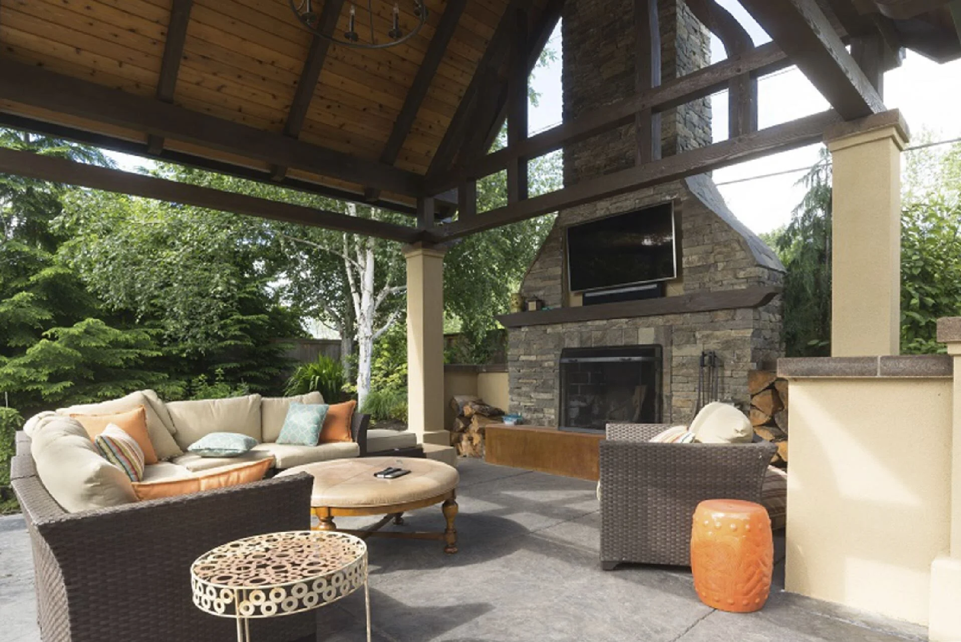 Create a Cozy Outdoor Oasis